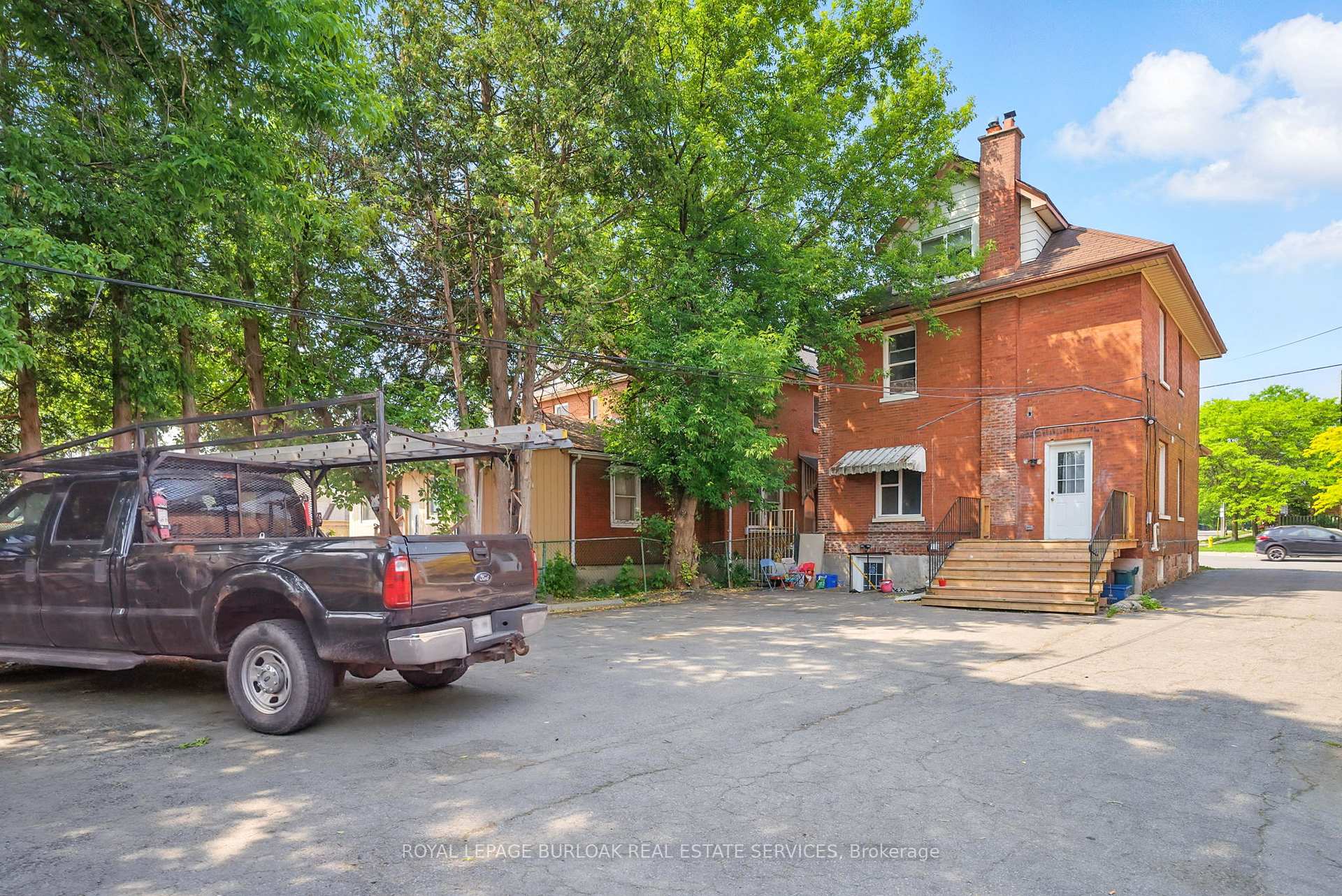 Photo 4 of 191 Simcoe Street S, Oshawa, Central — HOMEH