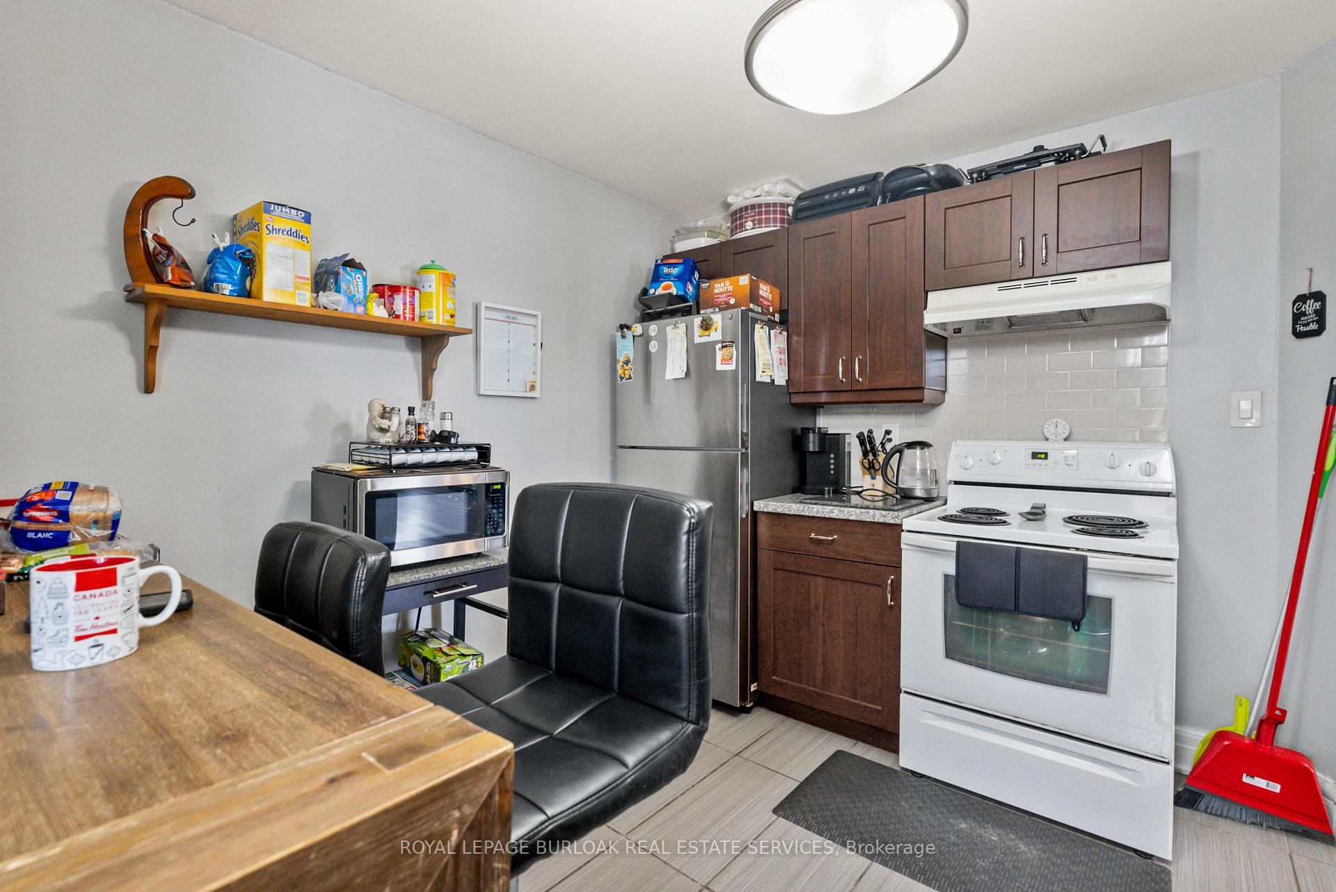 Photo 11 of 191 Simcoe Street S, Oshawa, Central — HOMEH