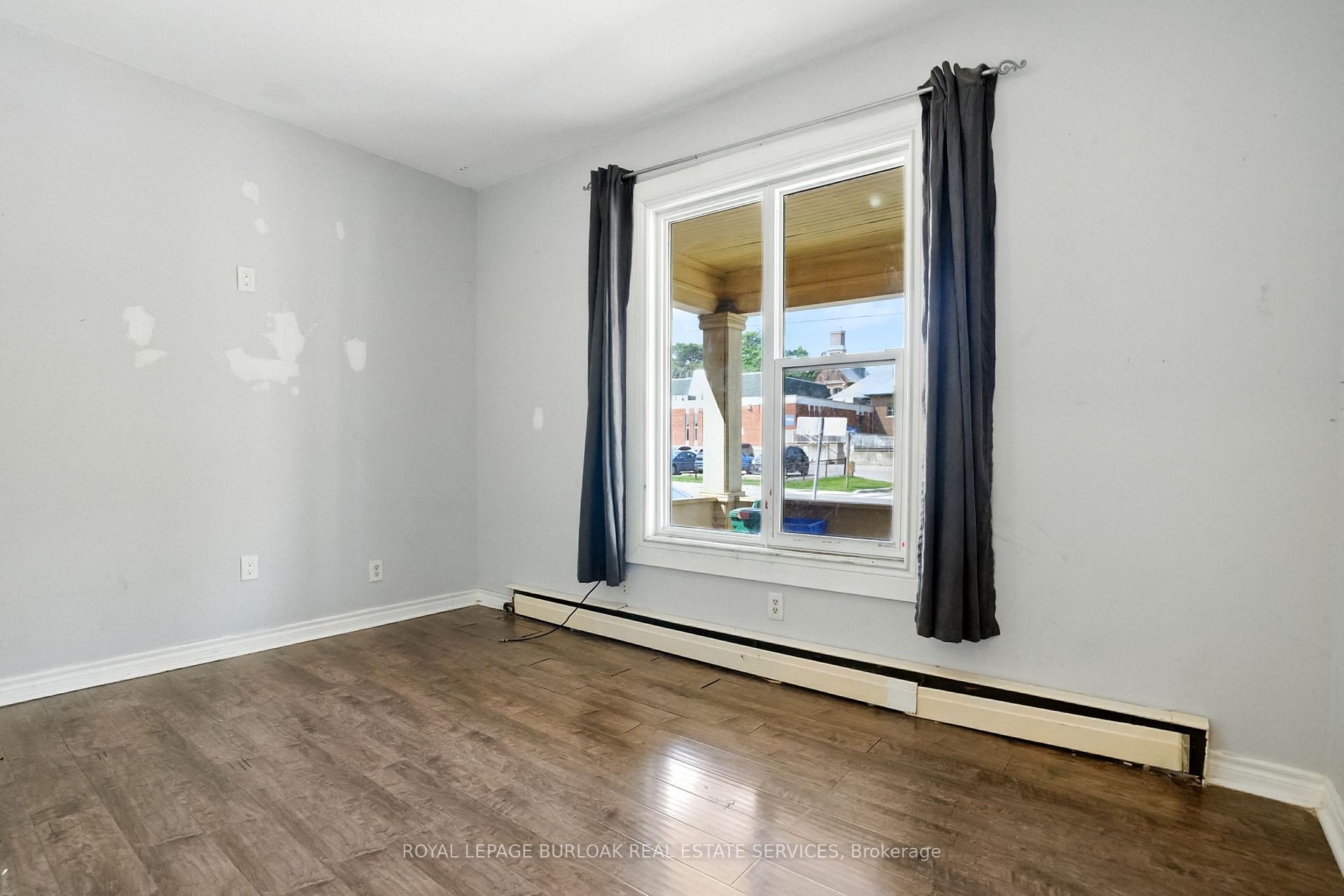 Photo 19 of 191 Simcoe Street S, Oshawa, Central — HOMEH