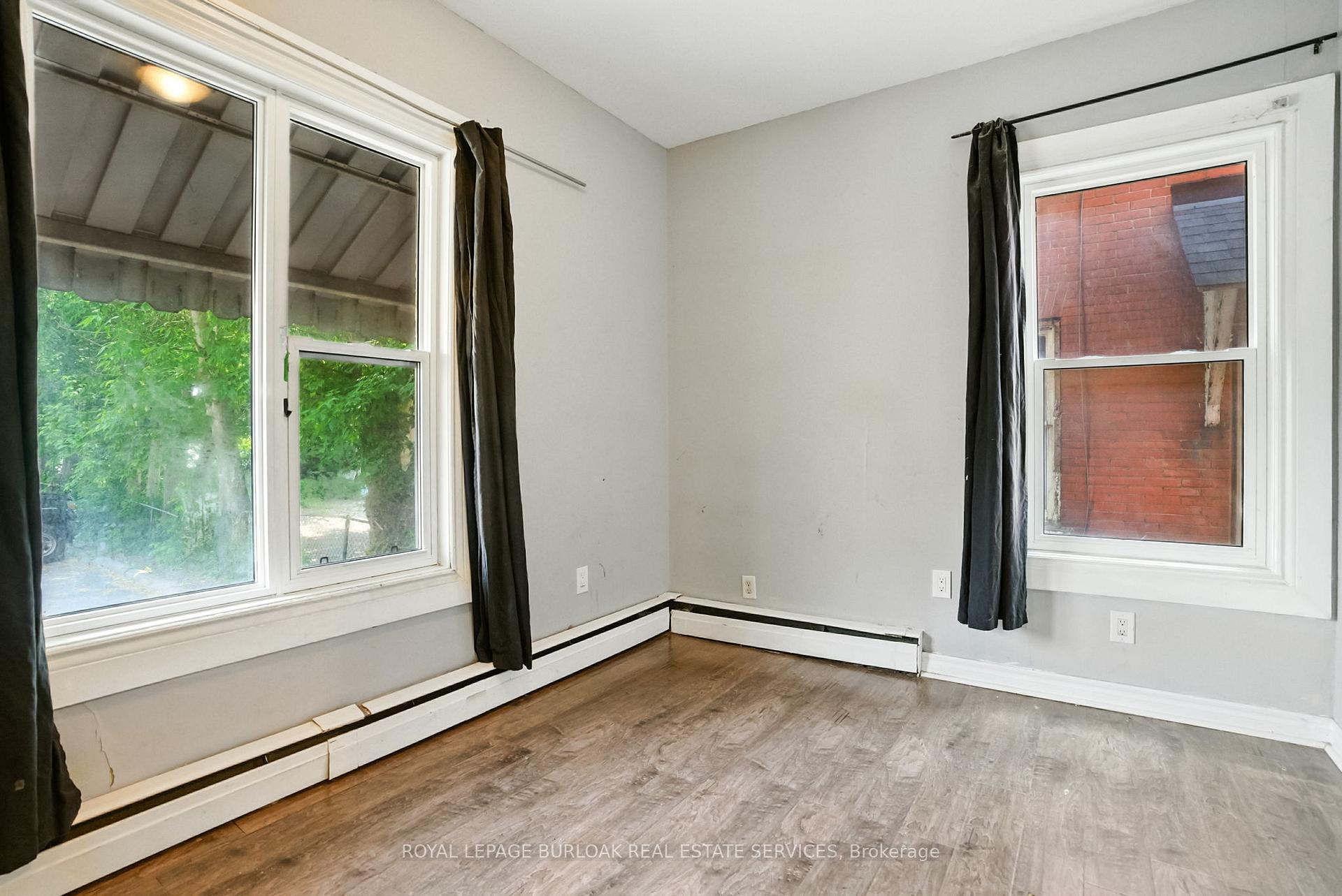 Photo 20 of 191 Simcoe Street S, Oshawa, Central — HOMEH