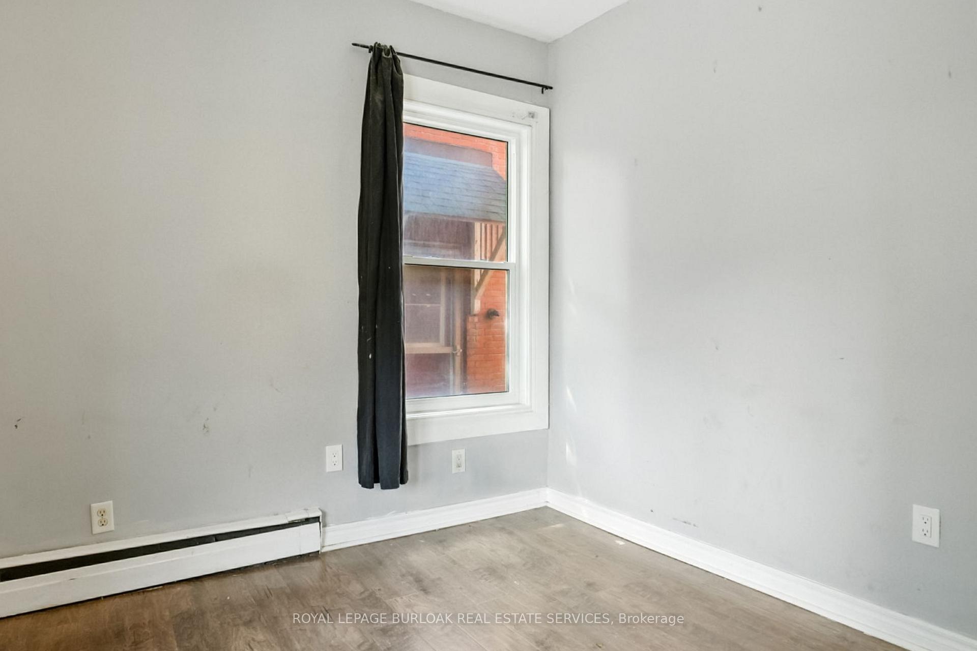 Photo 21 of 191 Simcoe Street S, Oshawa, Central — HOMEH