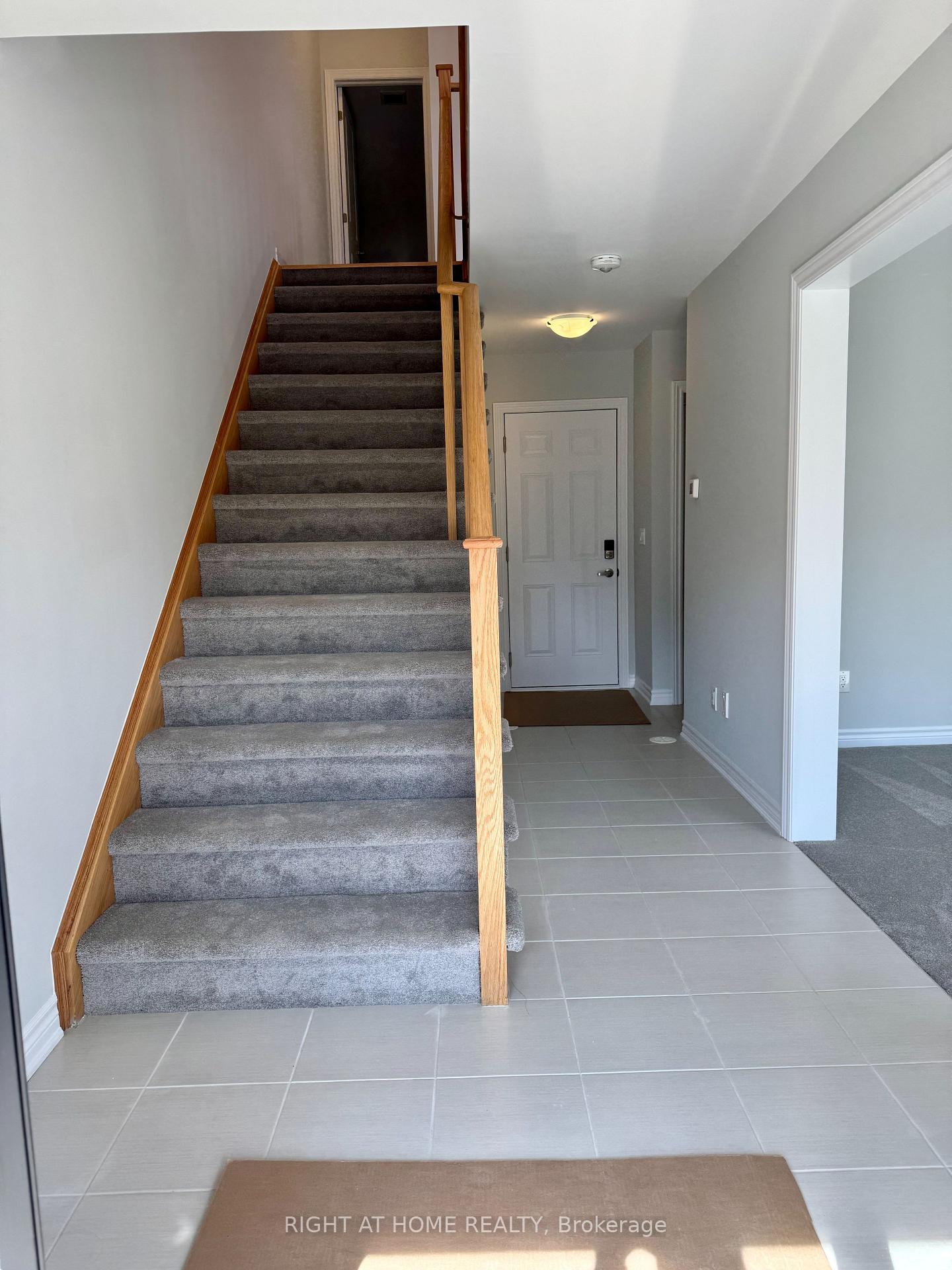 Photo 2 of 1020 Dyas Avenue, Oshawa, Kedron — HOMEH