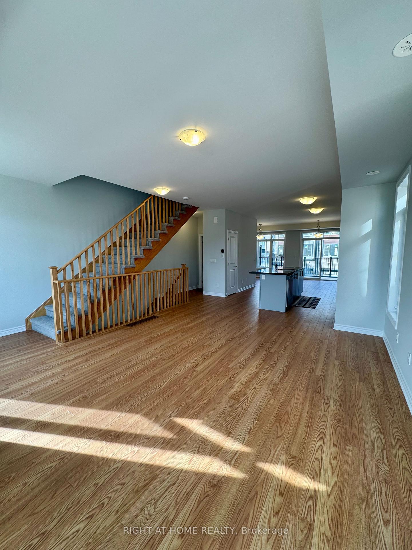 Photo 6 of 1020 Dyas Avenue, Oshawa, Kedron — HOMEH