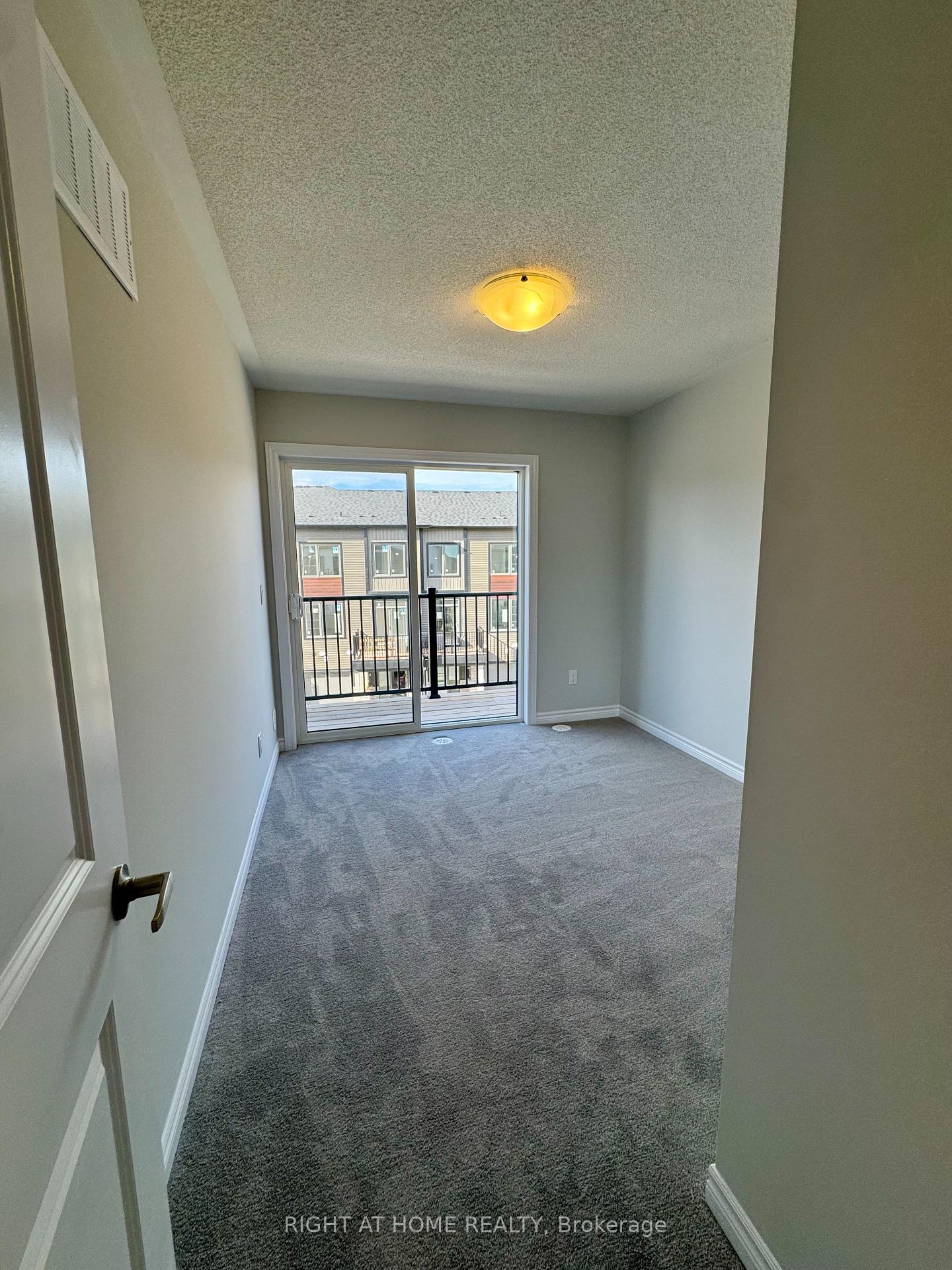 Photo 18 of 1020 Dyas Avenue, Oshawa, Kedron — HOMEH