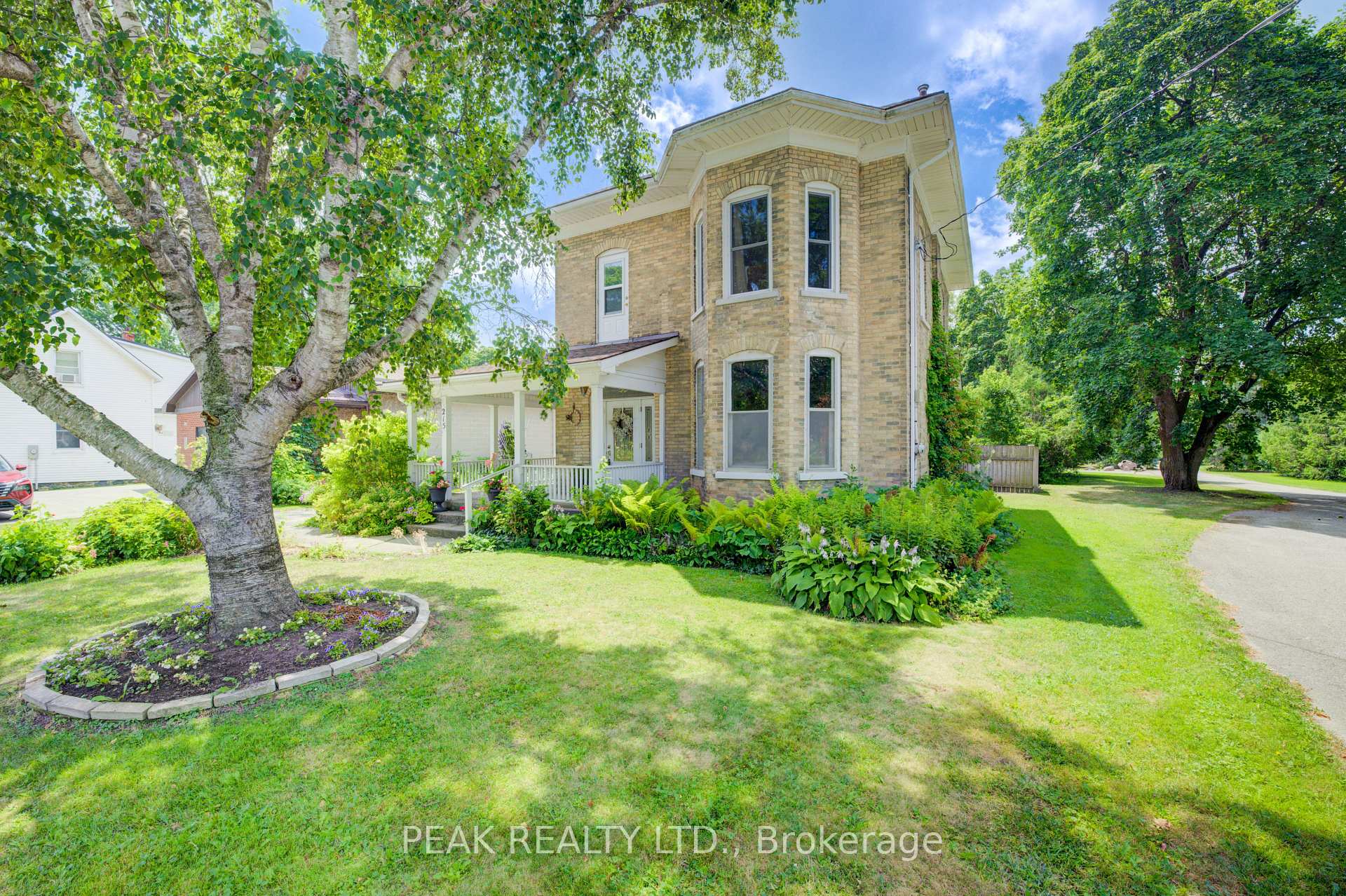 Photo 3 of 215 Huron Road, Perth South, Sebringville — HOMEH