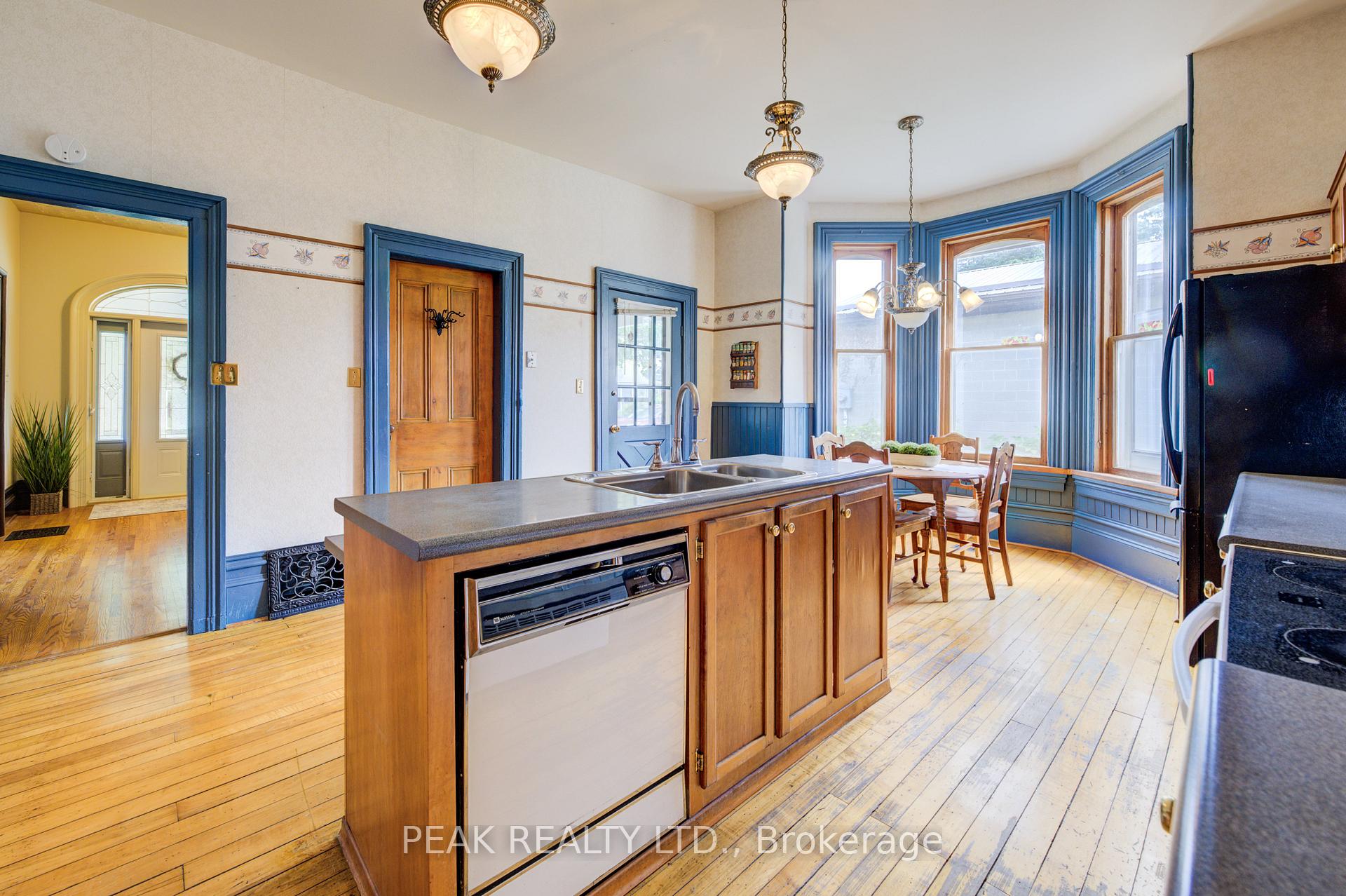 Photo 13 of 215 Huron Road, Perth South, Sebringville — HOMEH