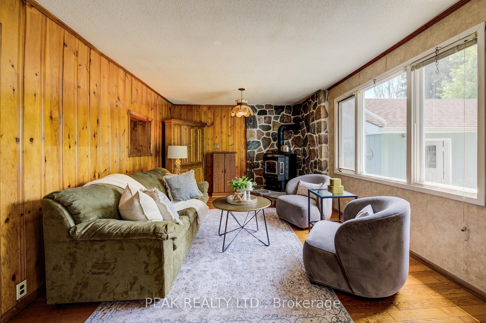 Photo 18 of 215 Huron Road, Perth South, Sebringville — HOMEH