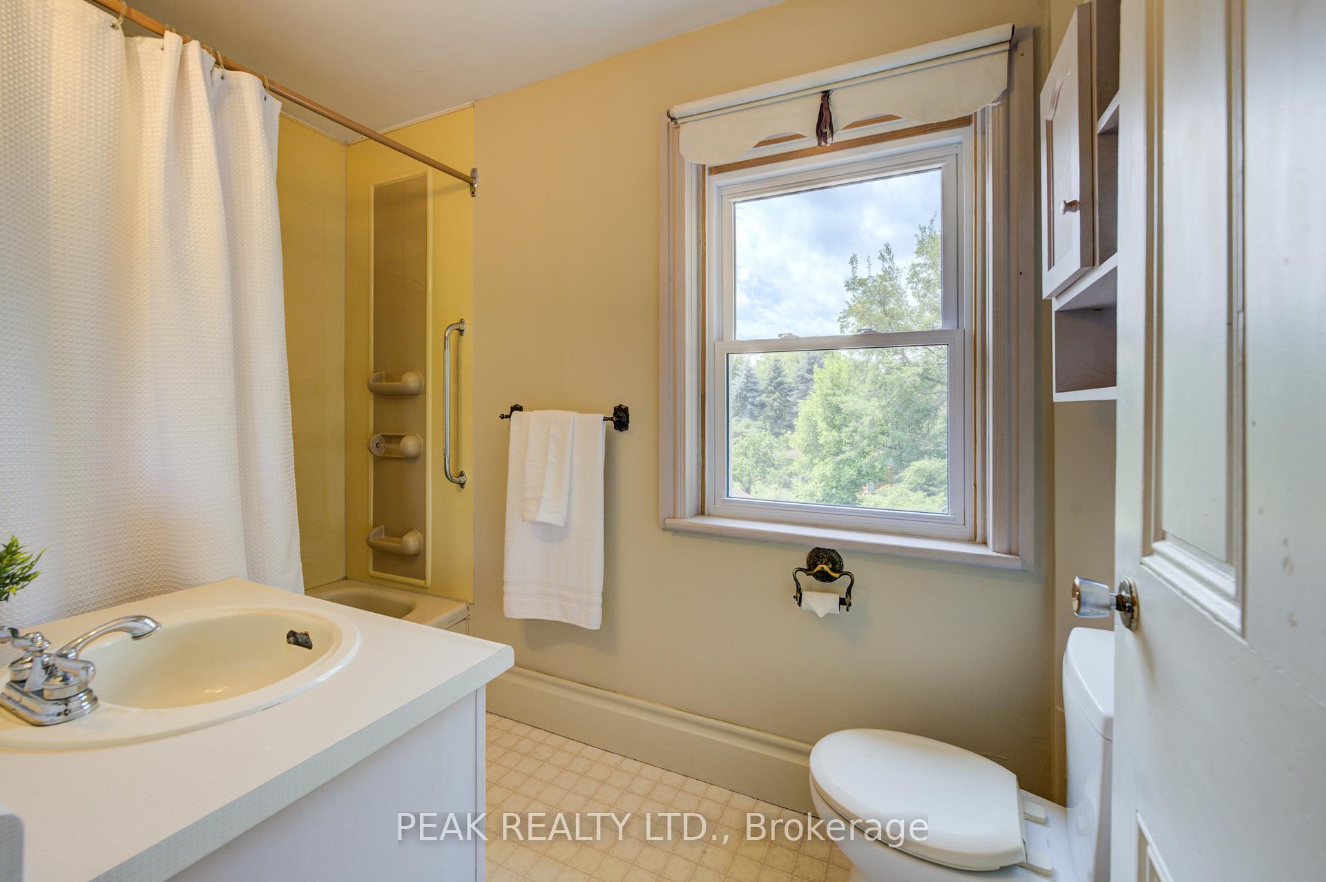 Photo 31 of 215 Huron Road, Perth South, Sebringville — HOMEH