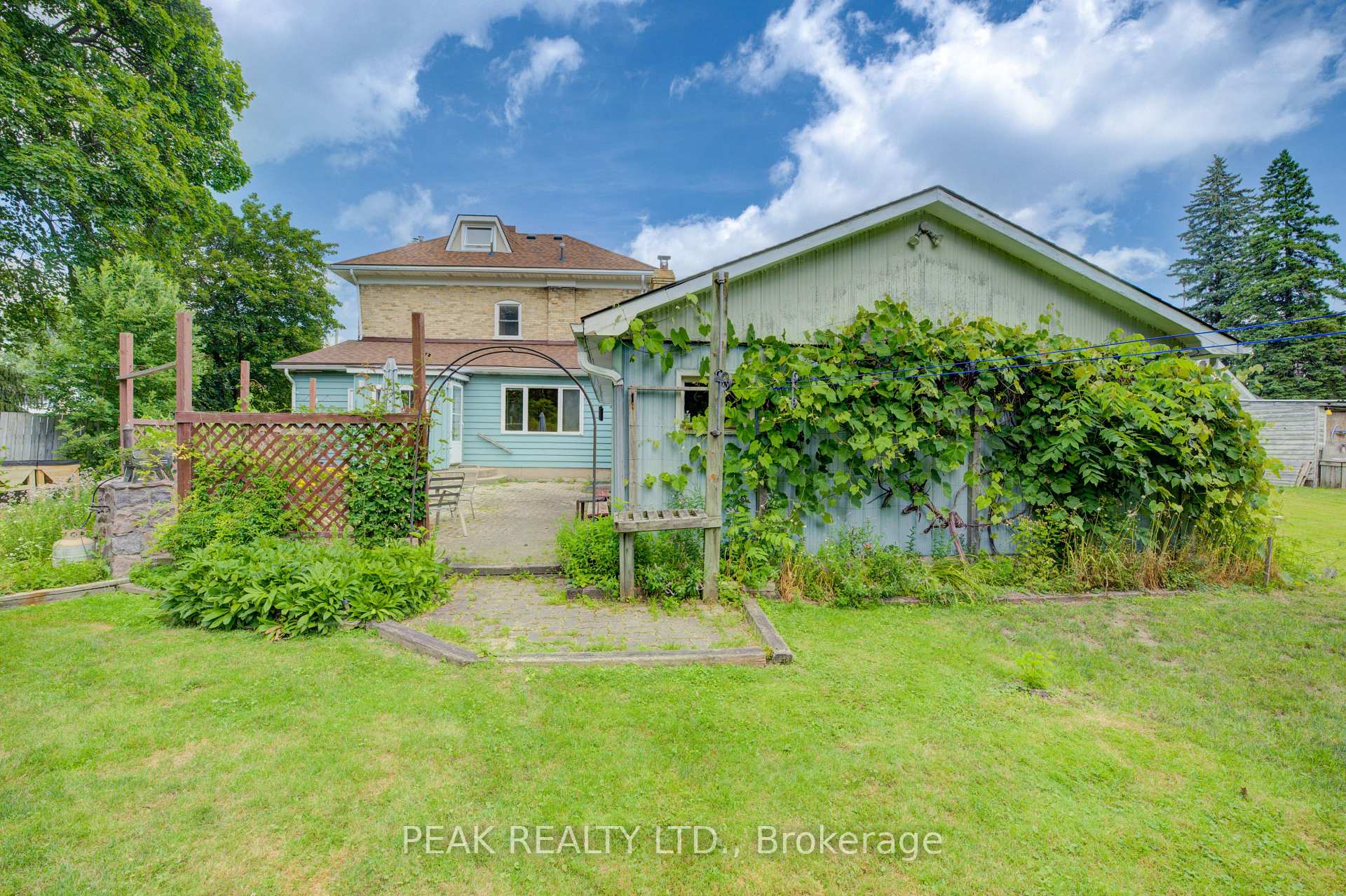 Photo 48 of 215 Huron Road, Perth South, Sebringville — HOMEH