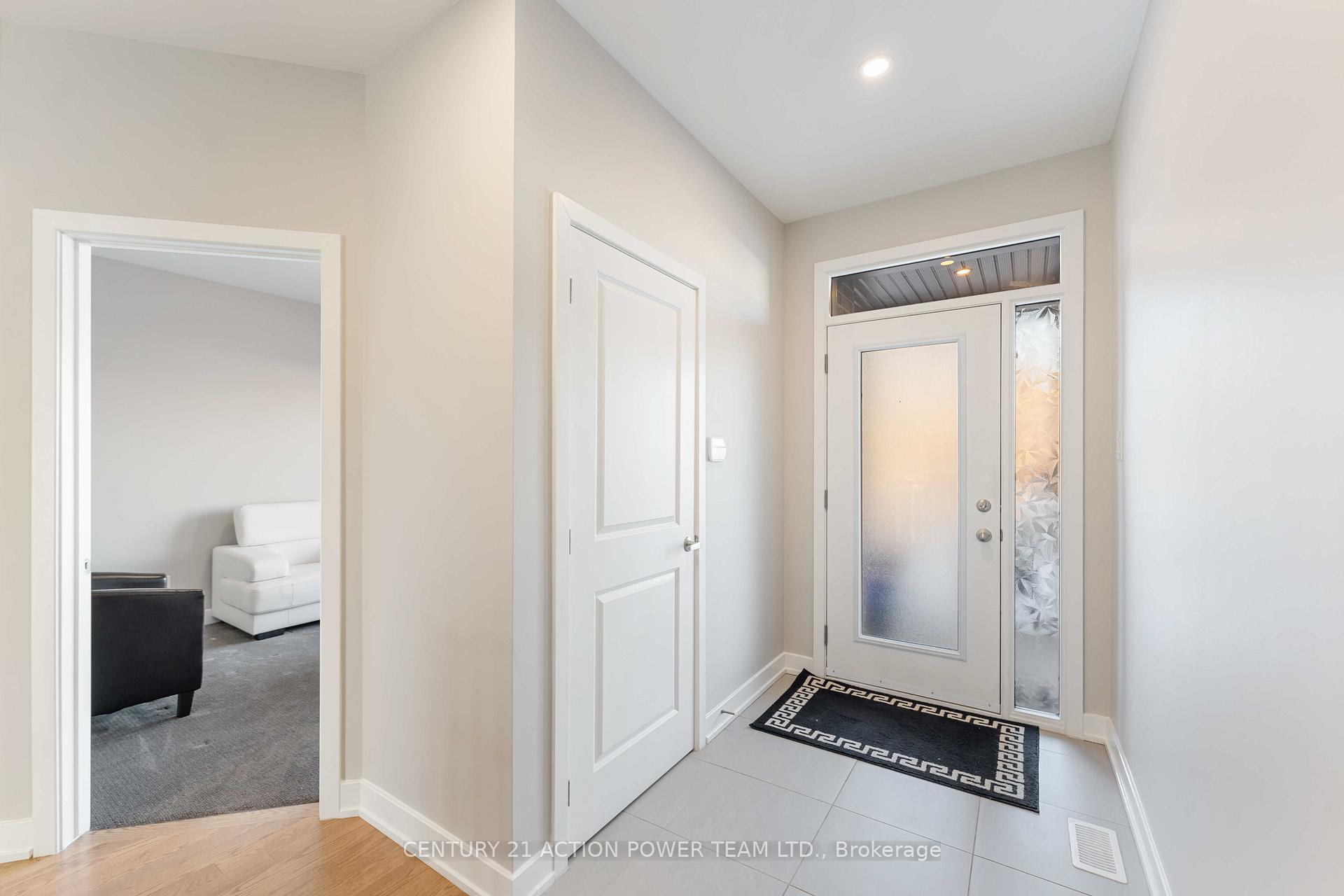 Photo 3 of 203 Joshua Street, Ottawa, Mer Bleue/Bradley Estates/Anderson Park — HOMEH
