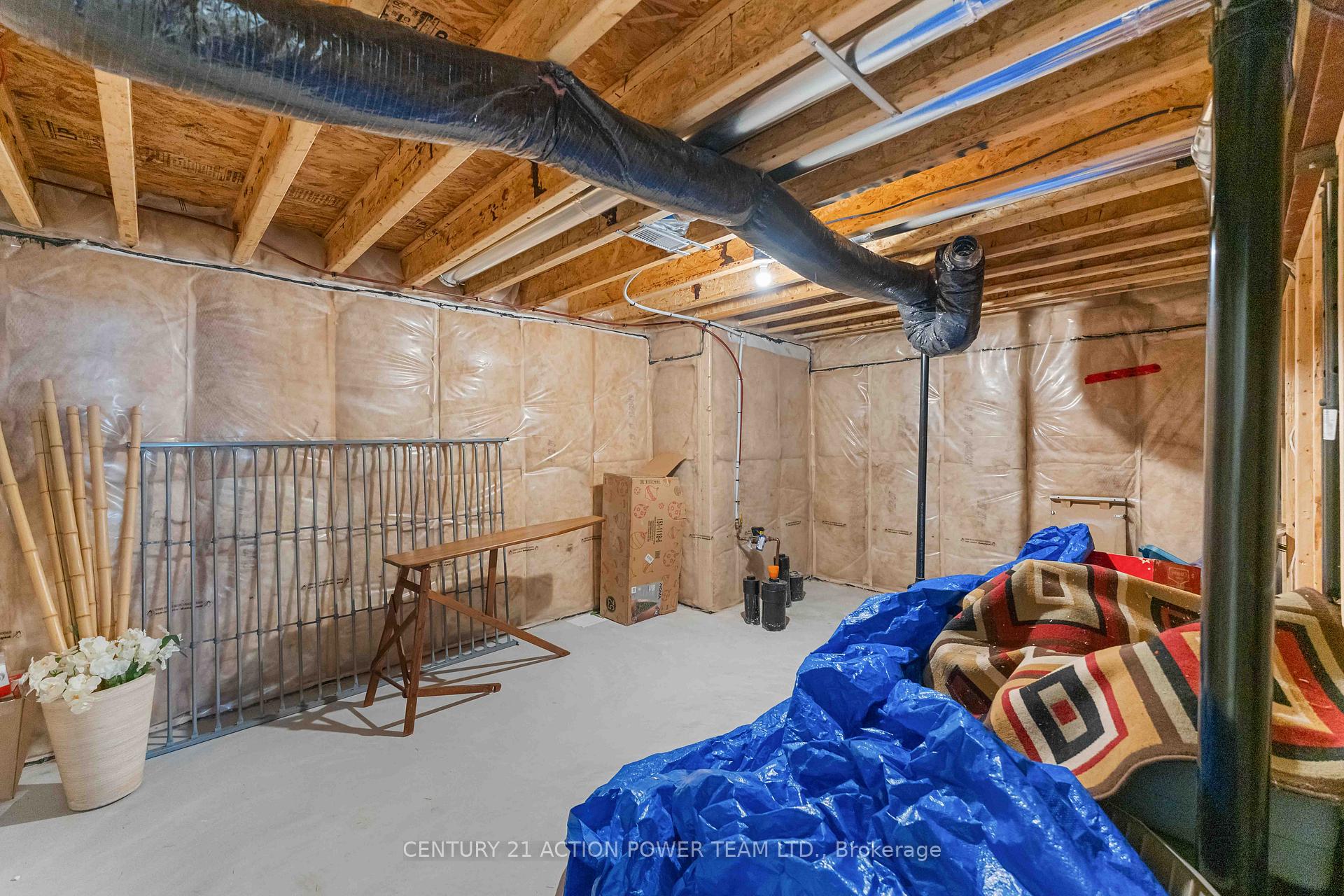 Photo 33 of 203 Joshua Street, Ottawa, Mer Bleue/Bradley Estates/Anderson Park — HOMEH