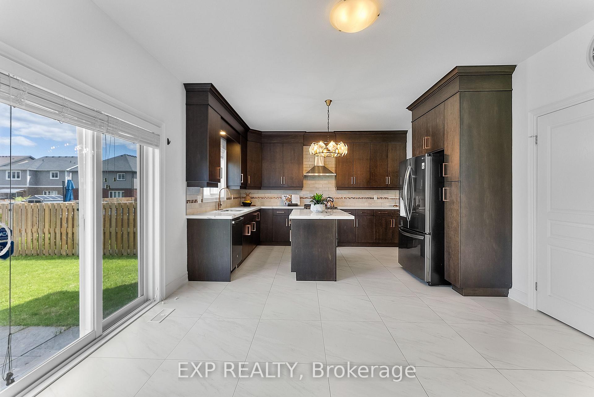 Photo 11 of 133 Lametti Drive N, Pelham, Fonthill — HOMEH