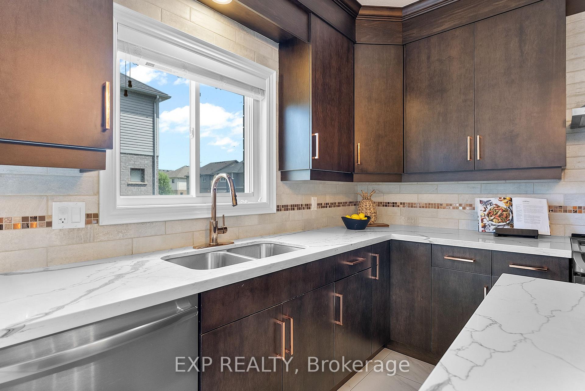 Photo 13 of 133 Lametti Drive N, Pelham, Fonthill — HOMEH