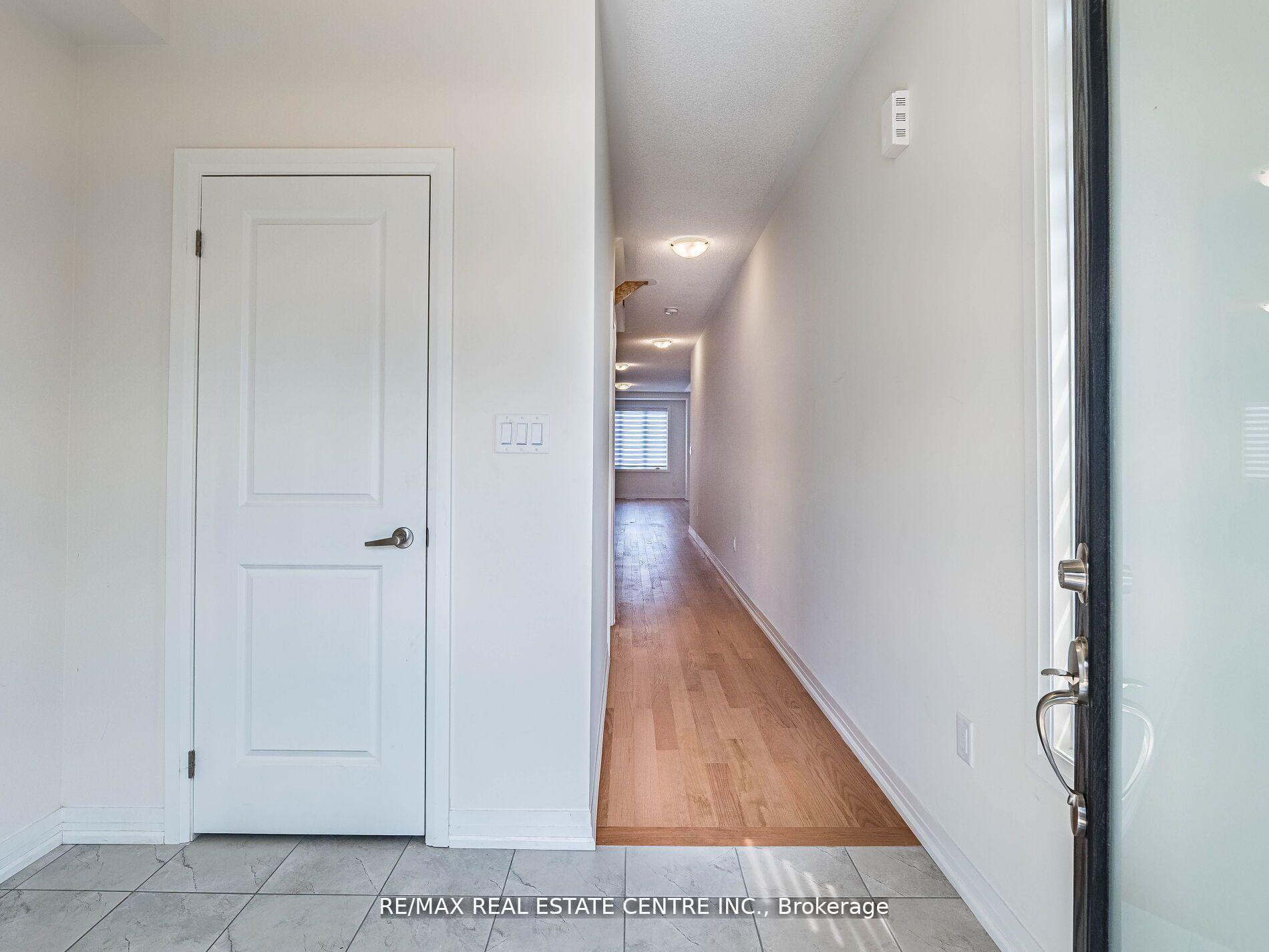 Photo 4 of 2921 Nakina Street, Pickering, Rural Pickering — HOMEH