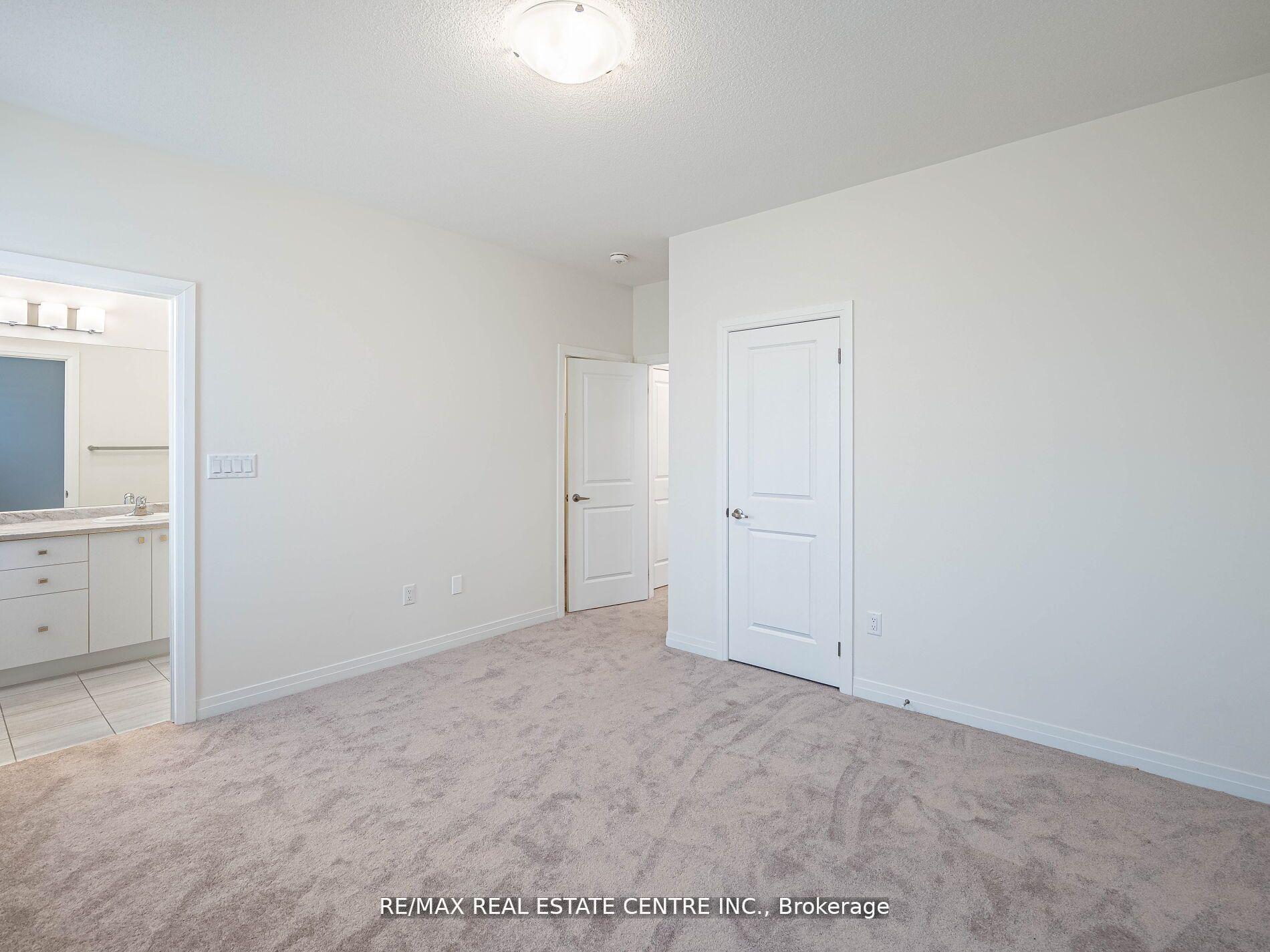 Photo 11 of 2921 Nakina Street, Pickering, Rural Pickering — HOMEH