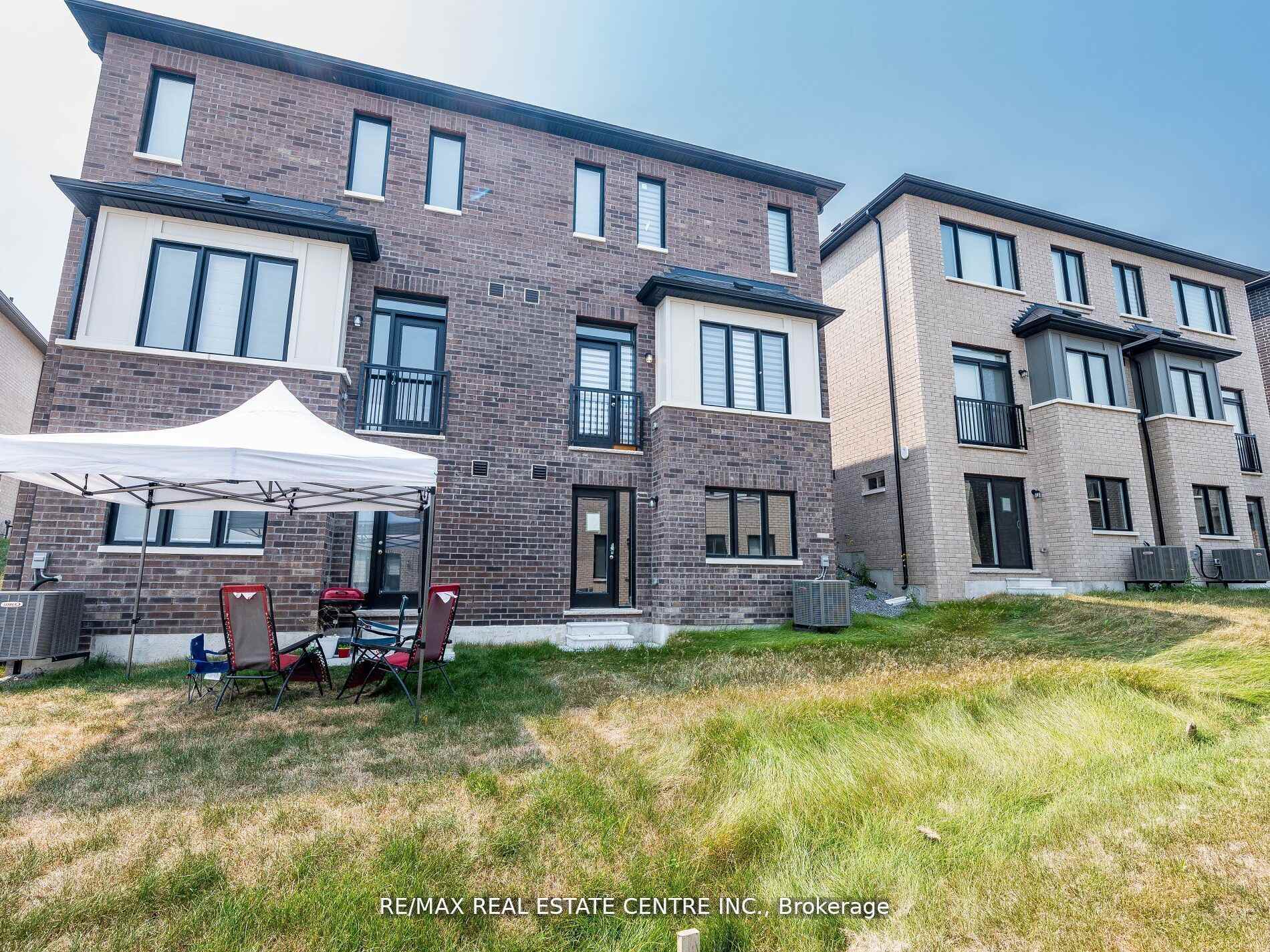 Photo 19 of 2921 Nakina Street, Pickering, Rural Pickering — HOMEH