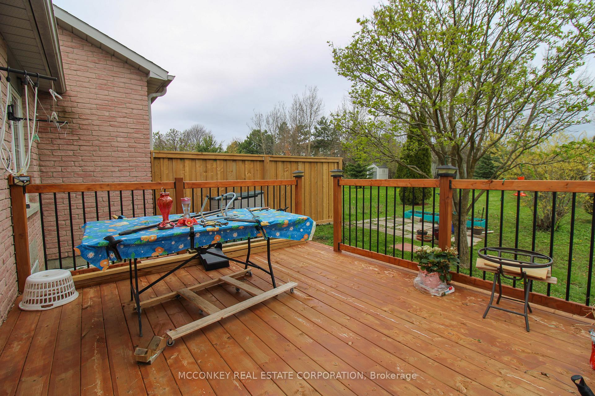 Photo 3 of 3012 Westridge Boulevard, Peterborough, Monaghan Ward 2 — HOMEH