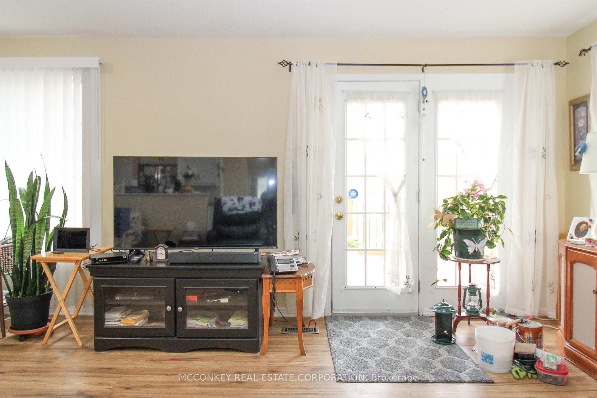 Photo 11 of 3012 Westridge Boulevard, Peterborough, Monaghan Ward 2 — HOMEH