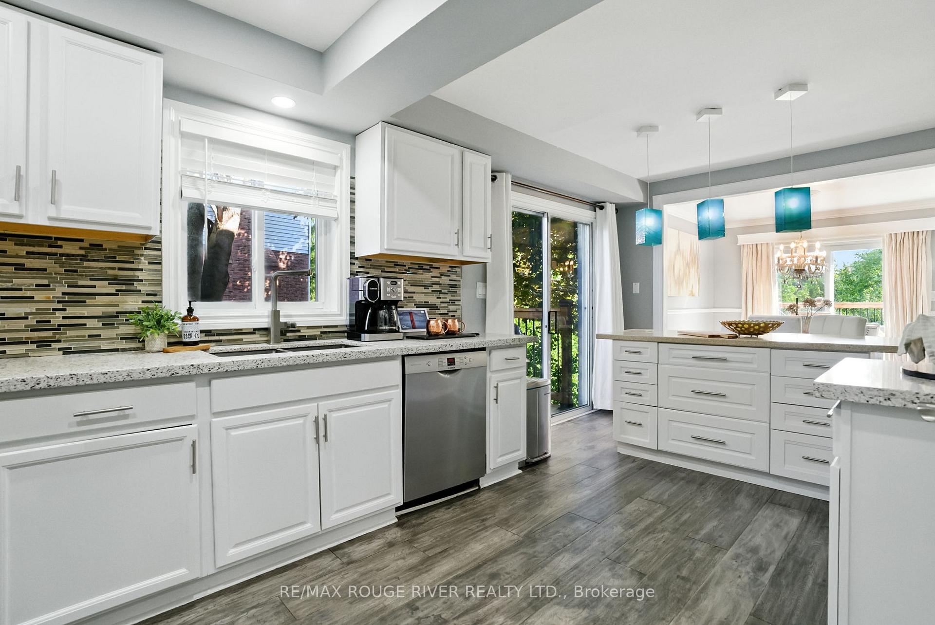 Photo 14 of 105 Overbank Drive, Oshawa, McLaughlin — HOMEH