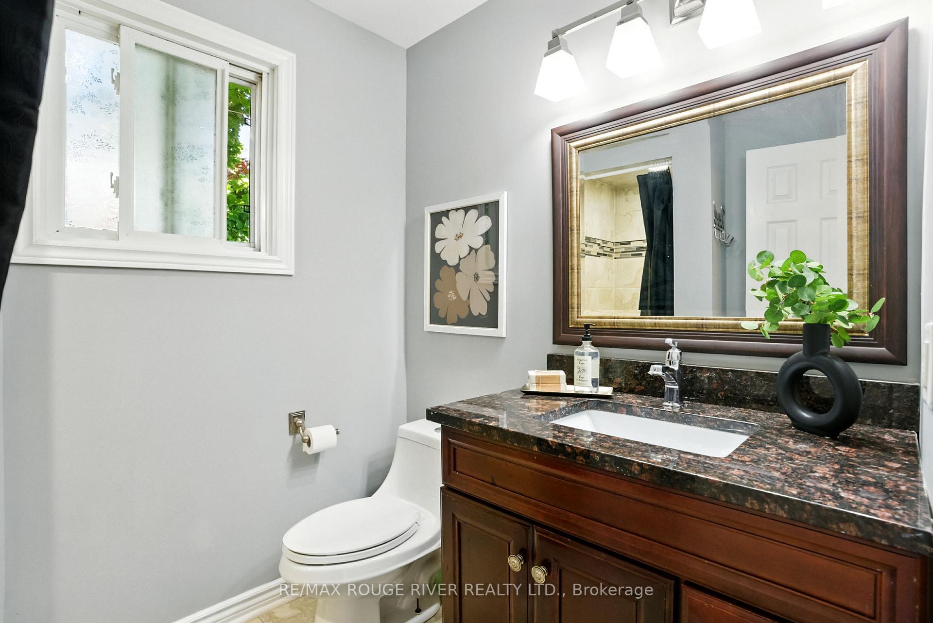 Photo 19 of 105 Overbank Drive, Oshawa, McLaughlin — HOMEH