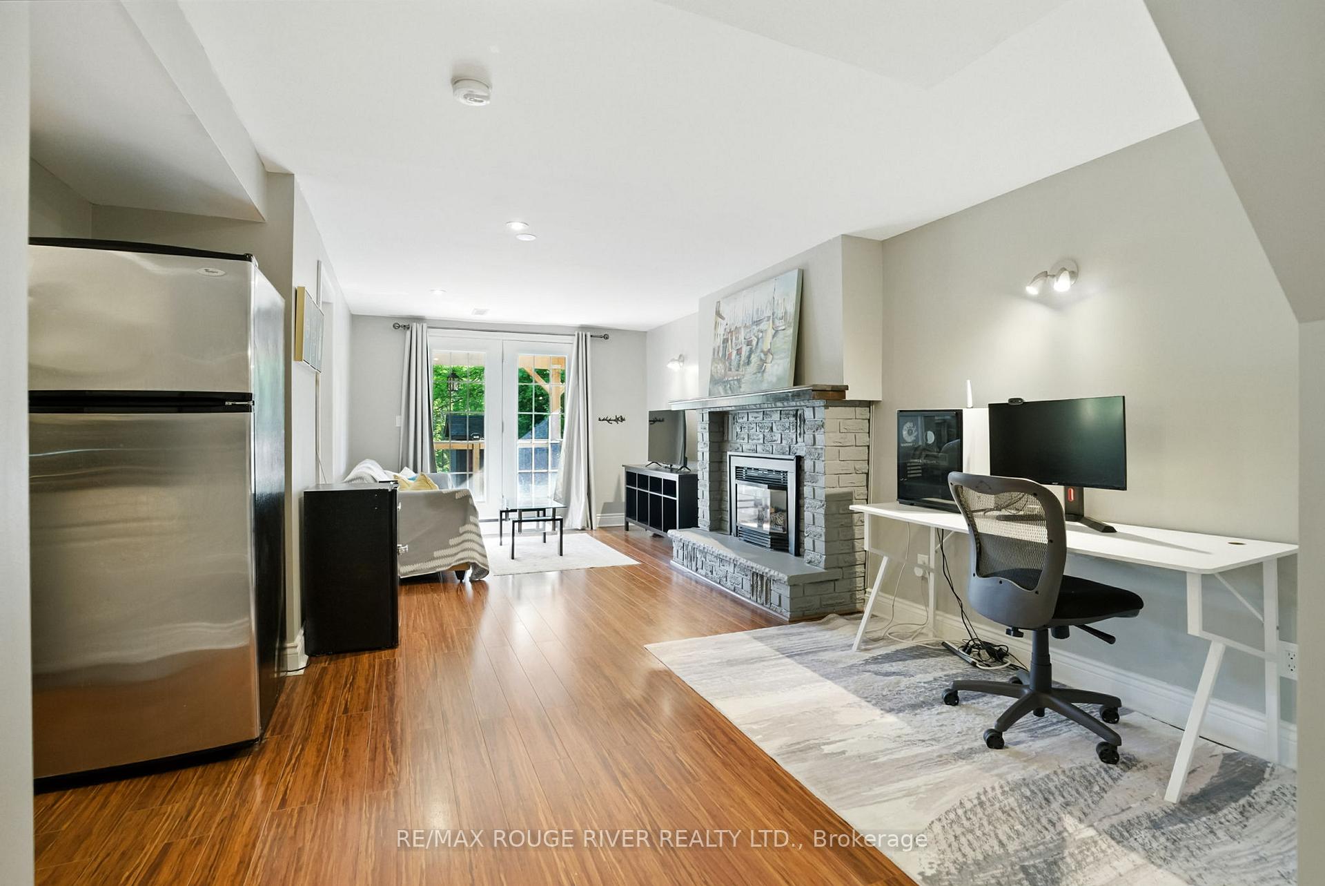 Photo 23 of 105 Overbank Drive, Oshawa, McLaughlin — HOMEH