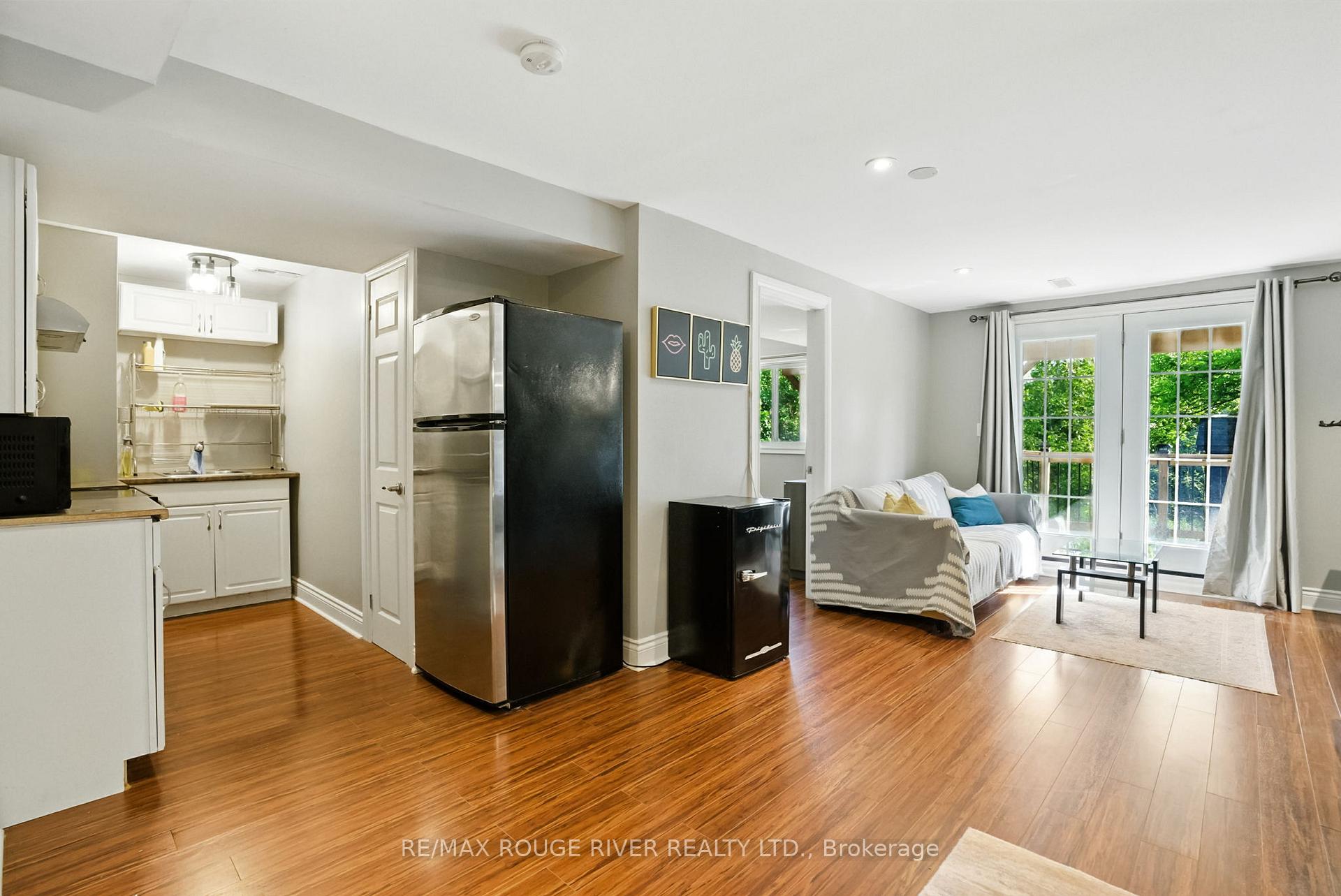 Photo 24 of 105 Overbank Drive, Oshawa, McLaughlin — HOMEH