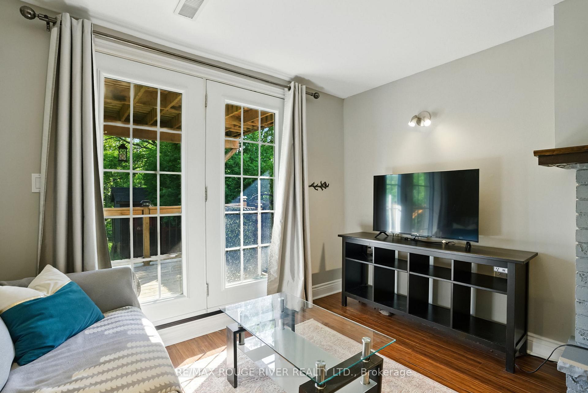 Photo 26 of 105 Overbank Drive, Oshawa, McLaughlin — HOMEH