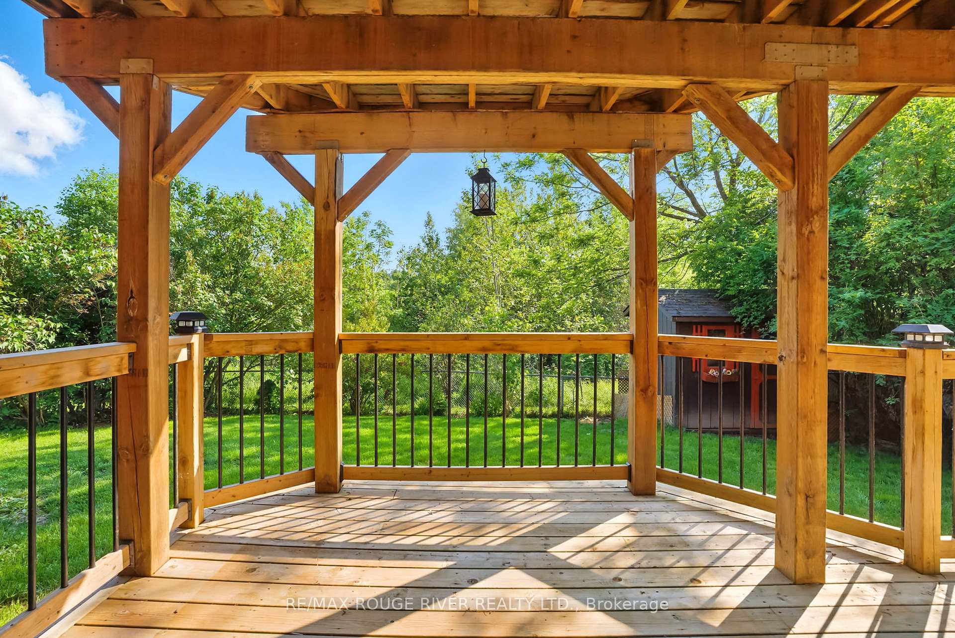 Photo 33 of 105 Overbank Drive, Oshawa, McLaughlin — HOMEH