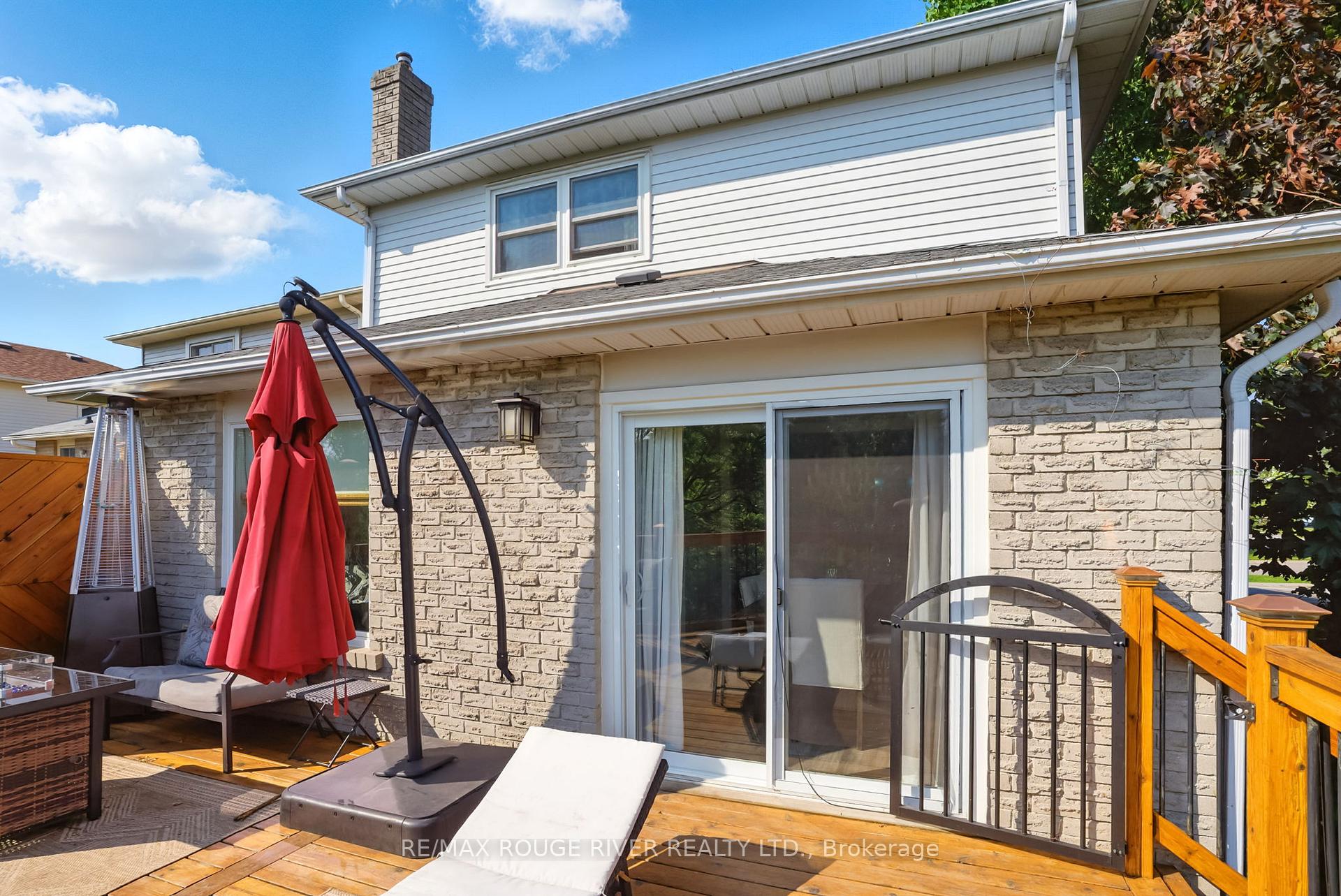 Photo 39 of 105 Overbank Drive, Oshawa, McLaughlin — HOMEH