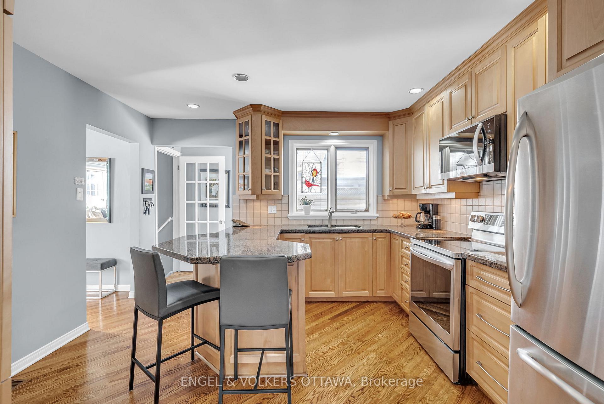 Photo 10 of 6271 Steamer Lane, Ottawa, Convent Glen South — HOMEH