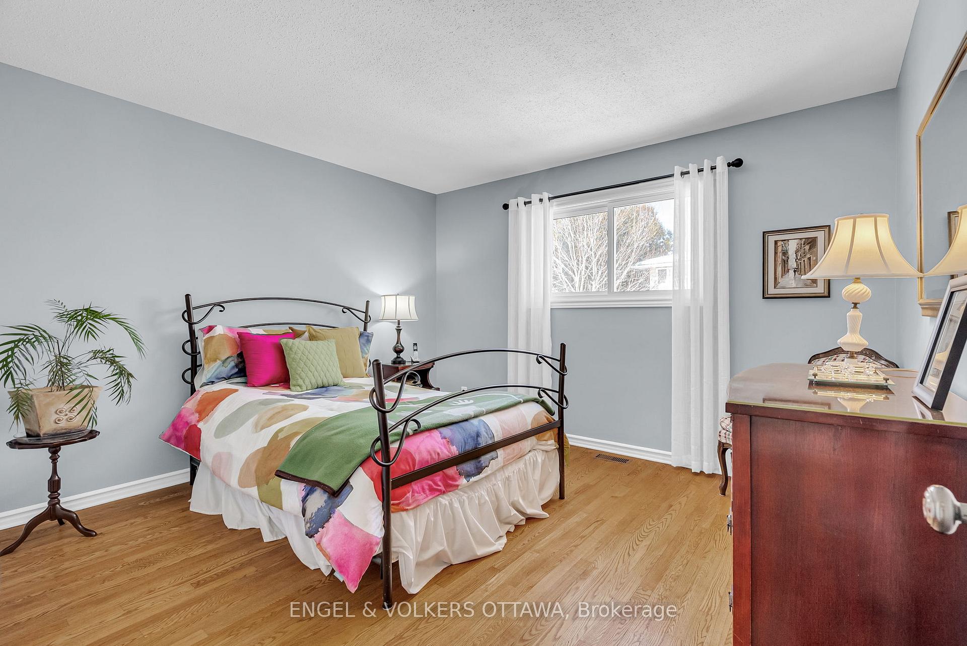 Photo 20 of 6271 Steamer Lane, Ottawa, Convent Glen South — HOMEH