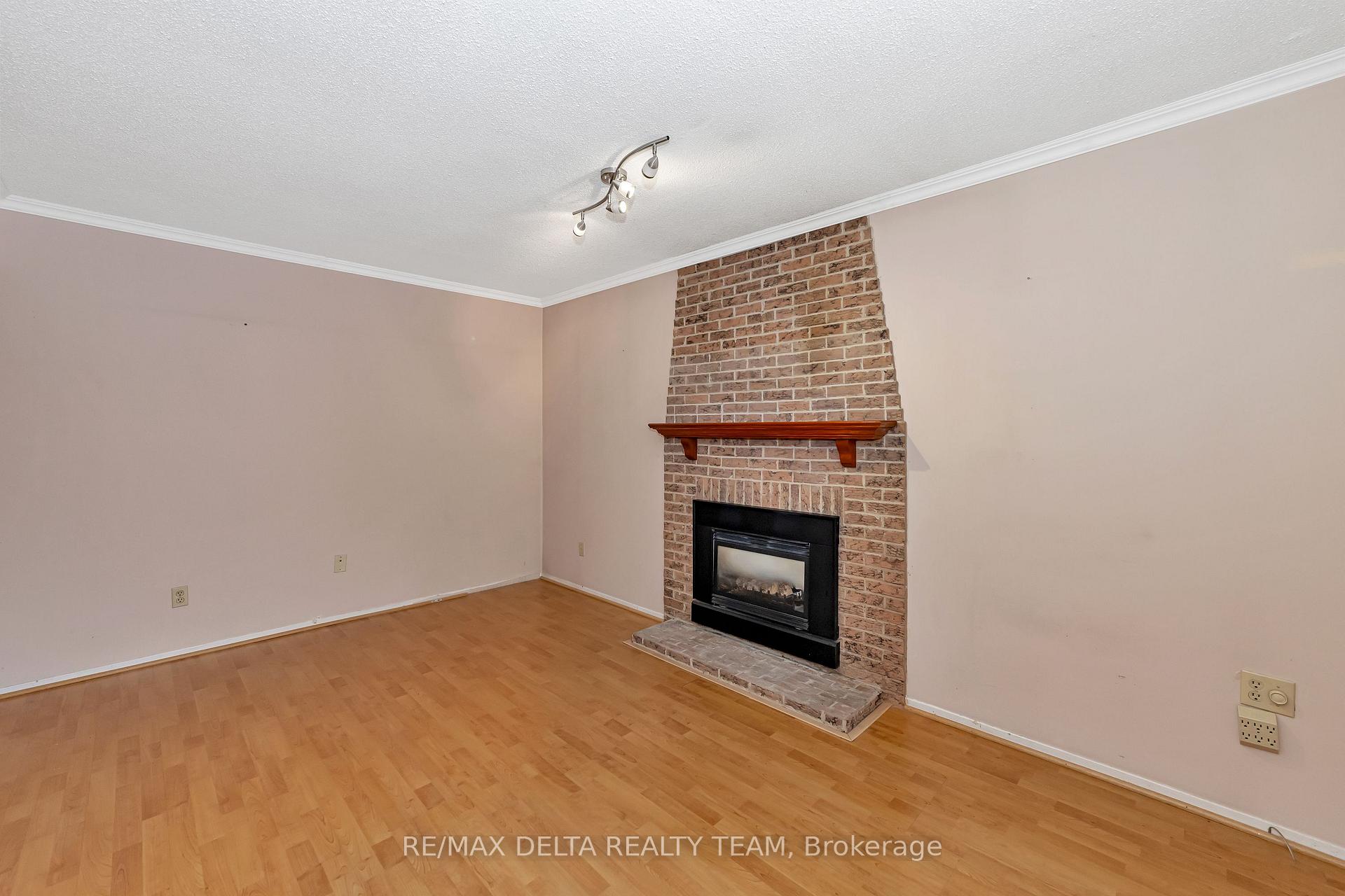 Photo 10 of 6354 Beausejour Drive, Ottawa, Chateauneuf — HOMEH