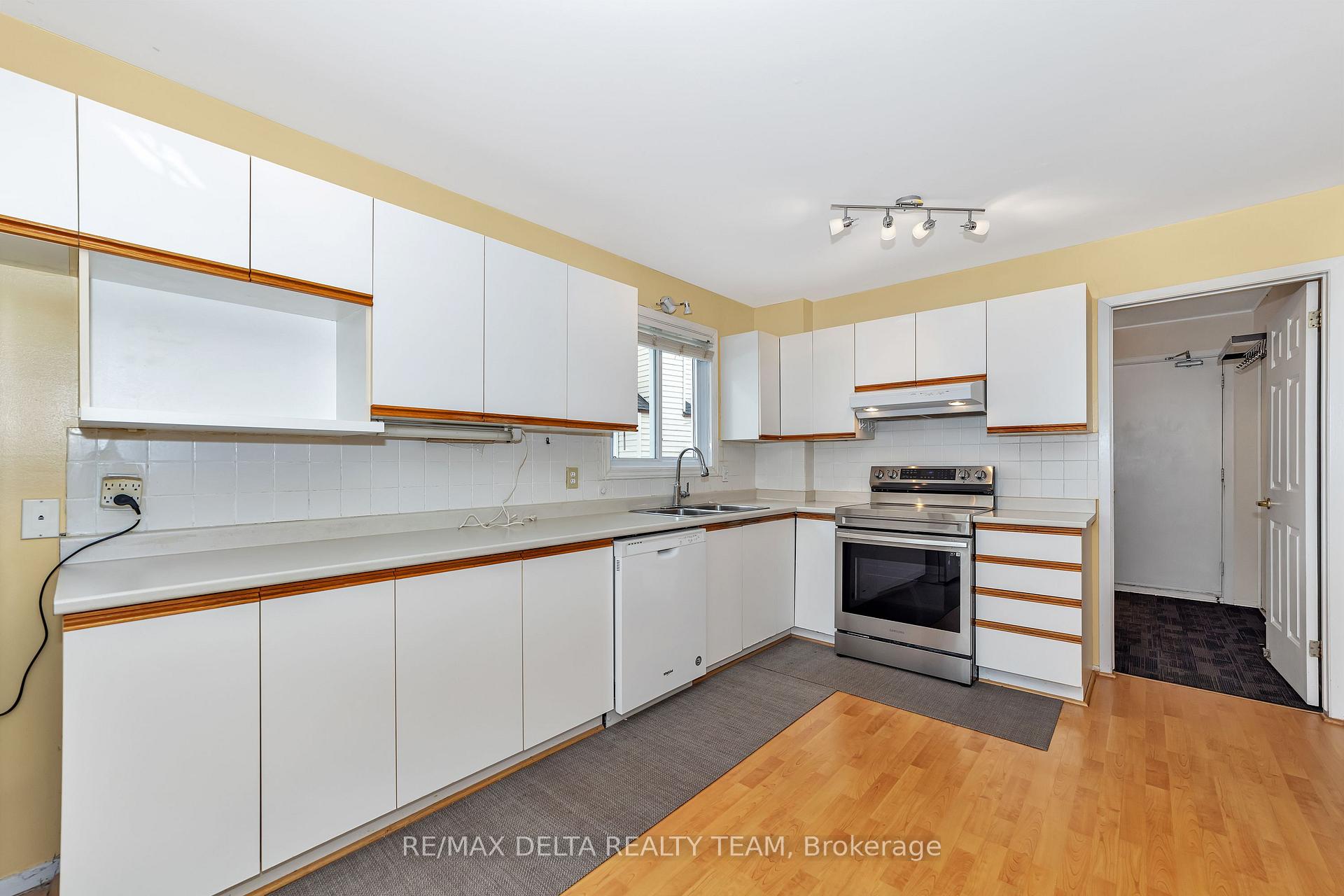 Photo 16 of 6354 Beausejour Drive, Ottawa, Chateauneuf — HOMEH