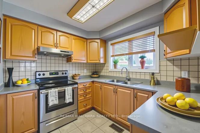 Photo 5 of Unit Main Floor, 472 Annapolis Avenue, Oshawa, McLaughlin — HOMEH