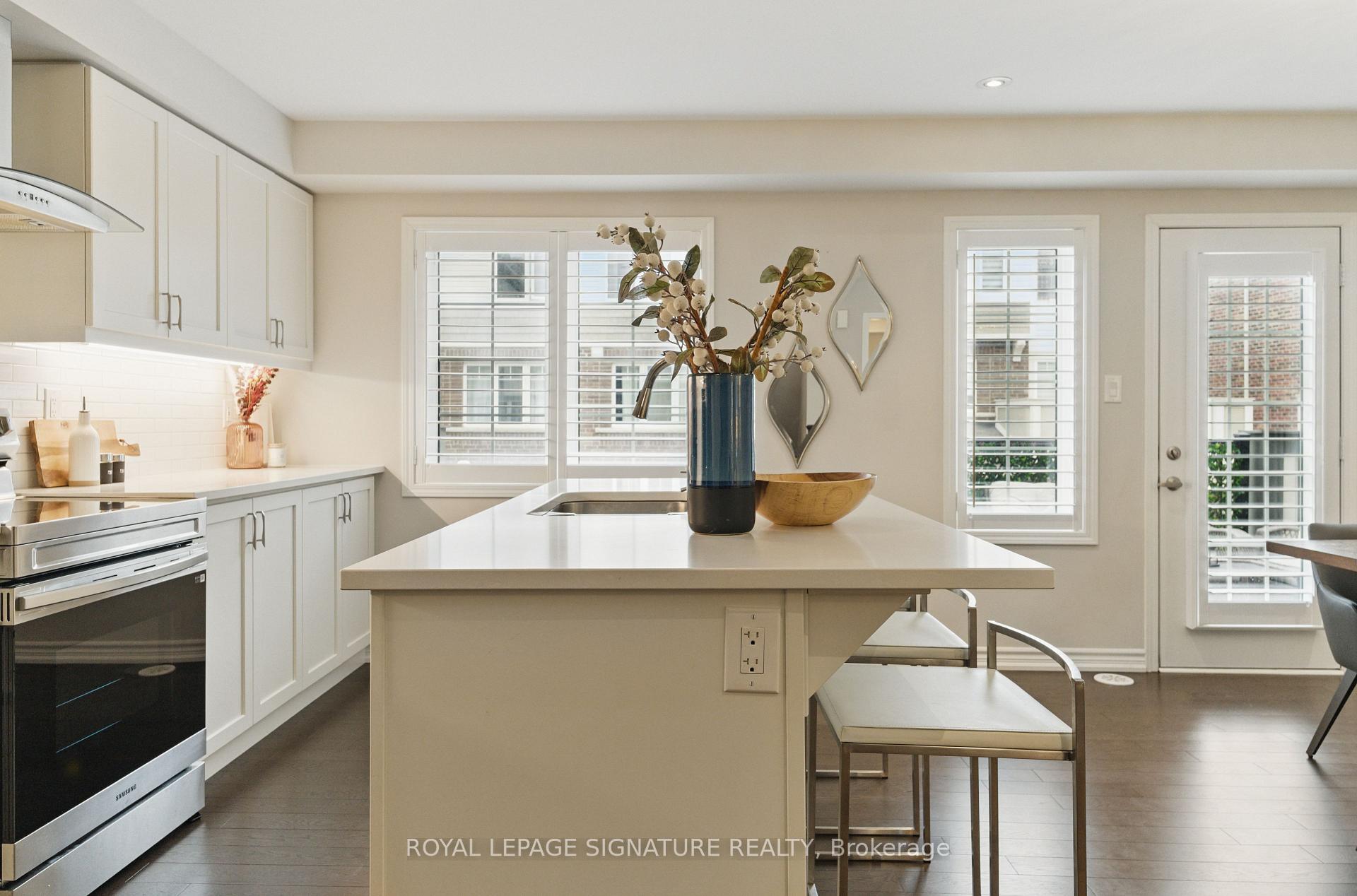 Photo 13 of Unit 12, 1222 Rose Way, Milton, Cobban — HOMEH
