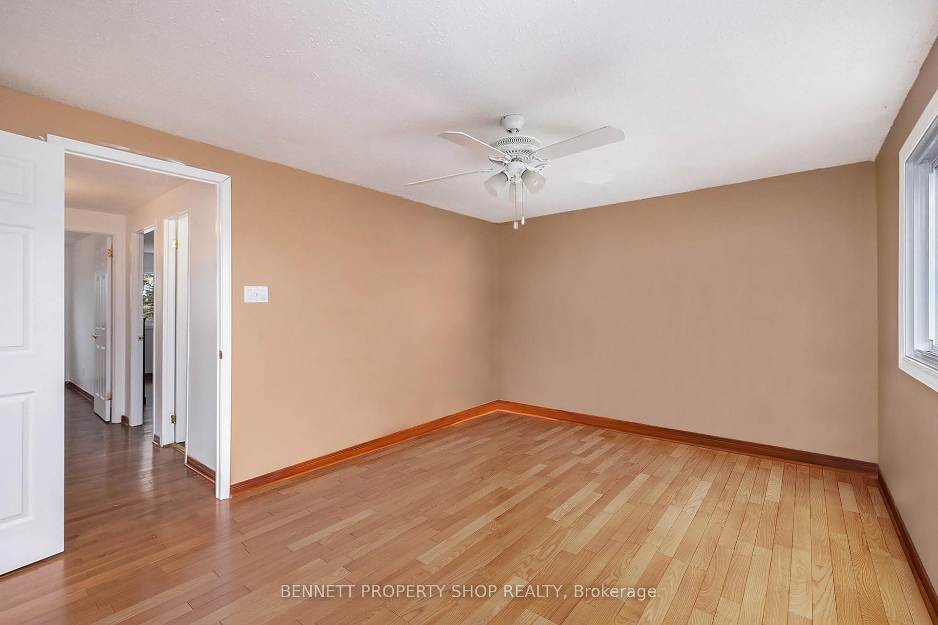 Photo 8 of 6329 Vorlage Drive, Ottawa, Convent Glen North — HOMEH