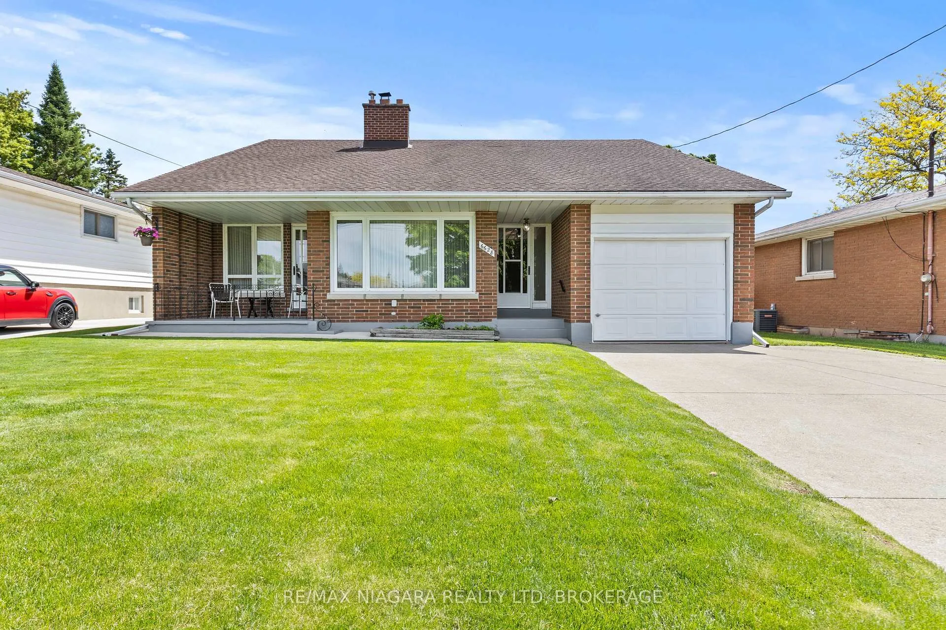 Front of 6628 Argyll Crescent