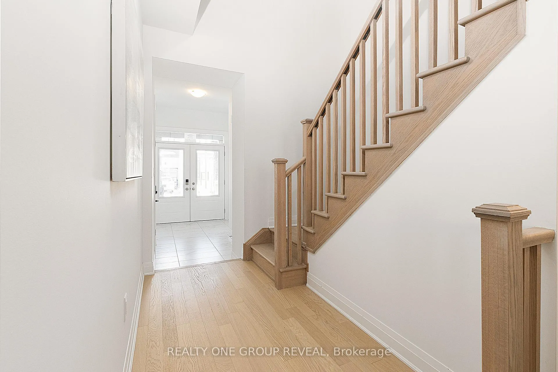Photo 3 of 3312 Marchington Square, Pickering, Rural Pickering — HOMEH