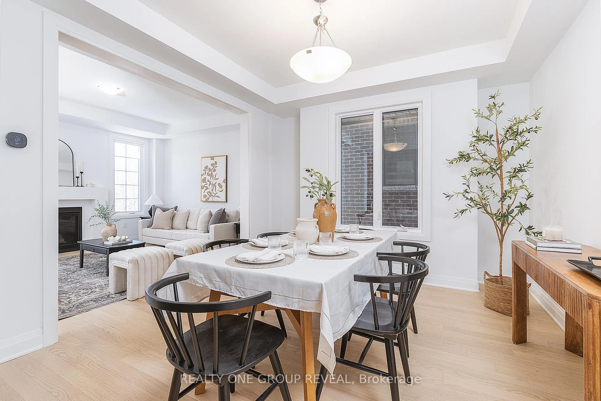 Photo 4 of 3312 Marchington Square, Pickering, Rural Pickering — HOMEH