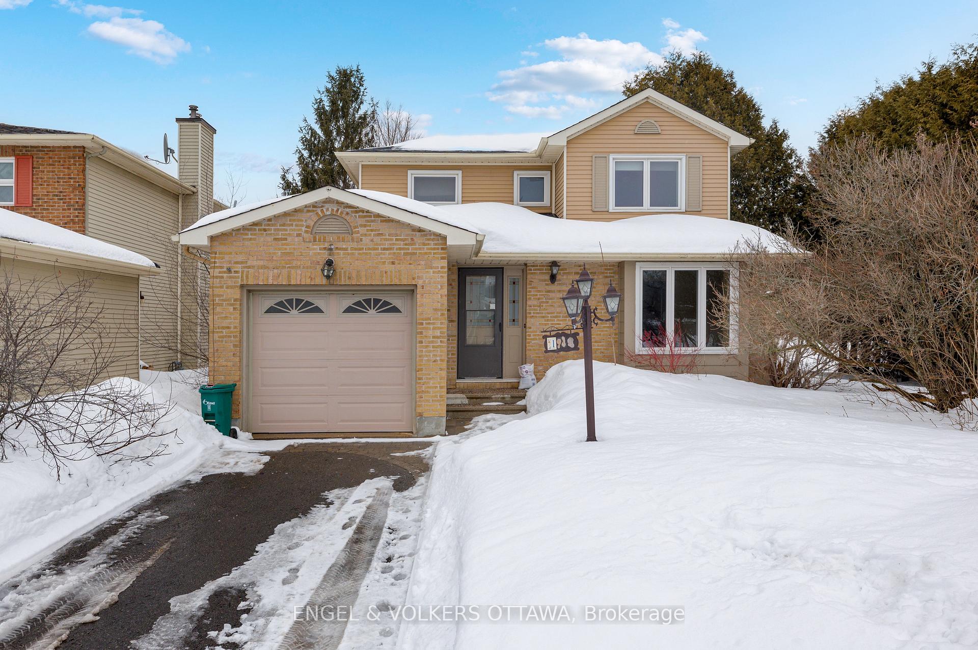 Photo 1 of 1919 Montereau Avenue, Ottawa, Chapel Hill — HOMEH