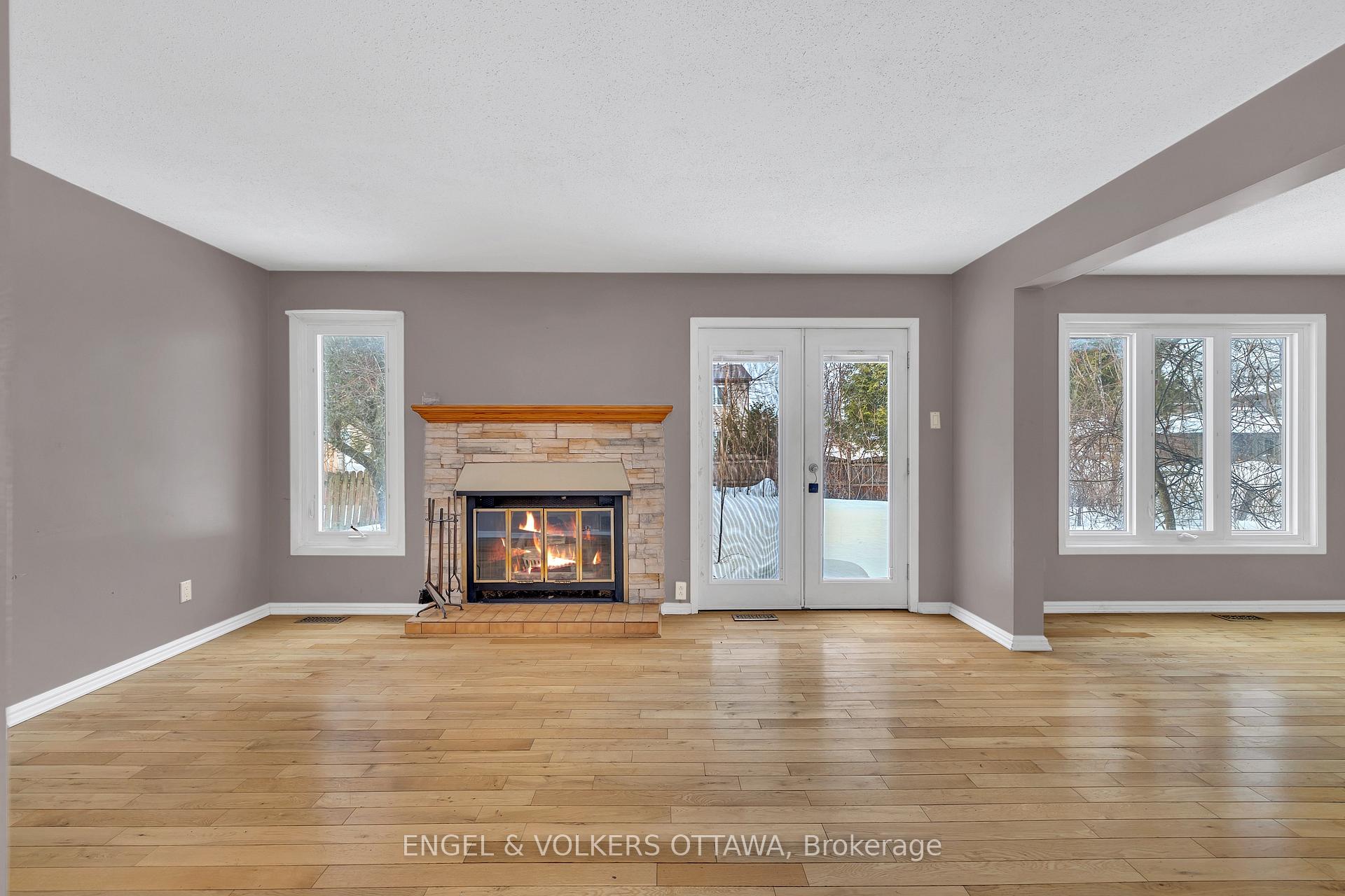 Photo 6 of 1919 Montereau Avenue, Ottawa, Chapel Hill — HOMEH