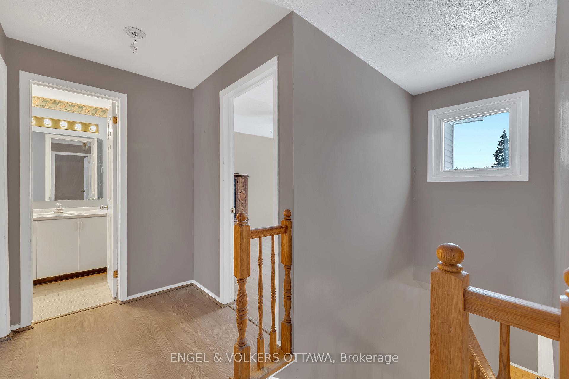 Photo 32 of 1919 Montereau Avenue, Ottawa, Chapel Hill — HOMEH