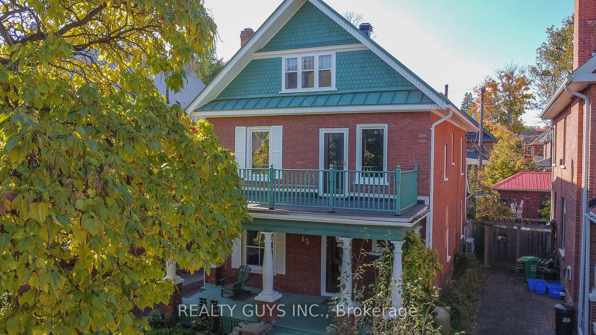 Front of 315 Pearl Avenue