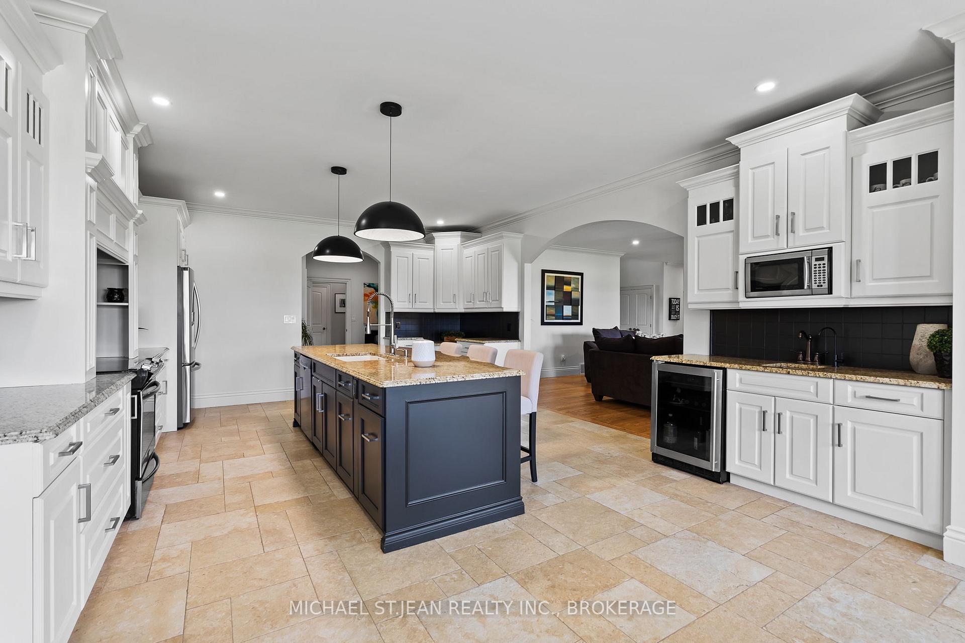 Photo 19 of 811 Effingham Street, Pelham, Fenwick — HOMEH