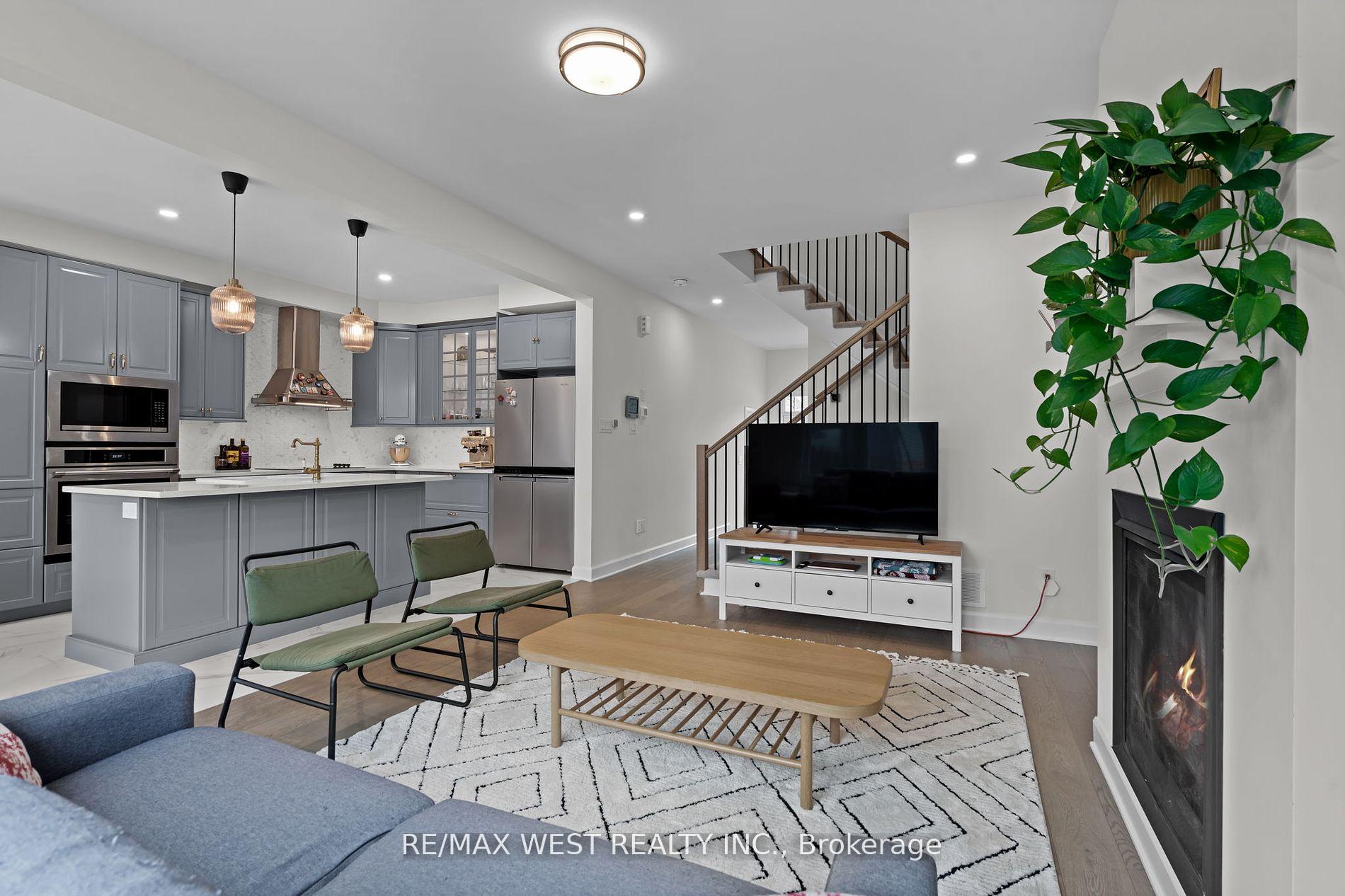 Photo 10 of 129 Shallow Pond Pl Road, Ottawa, Avalon East — HOMEH