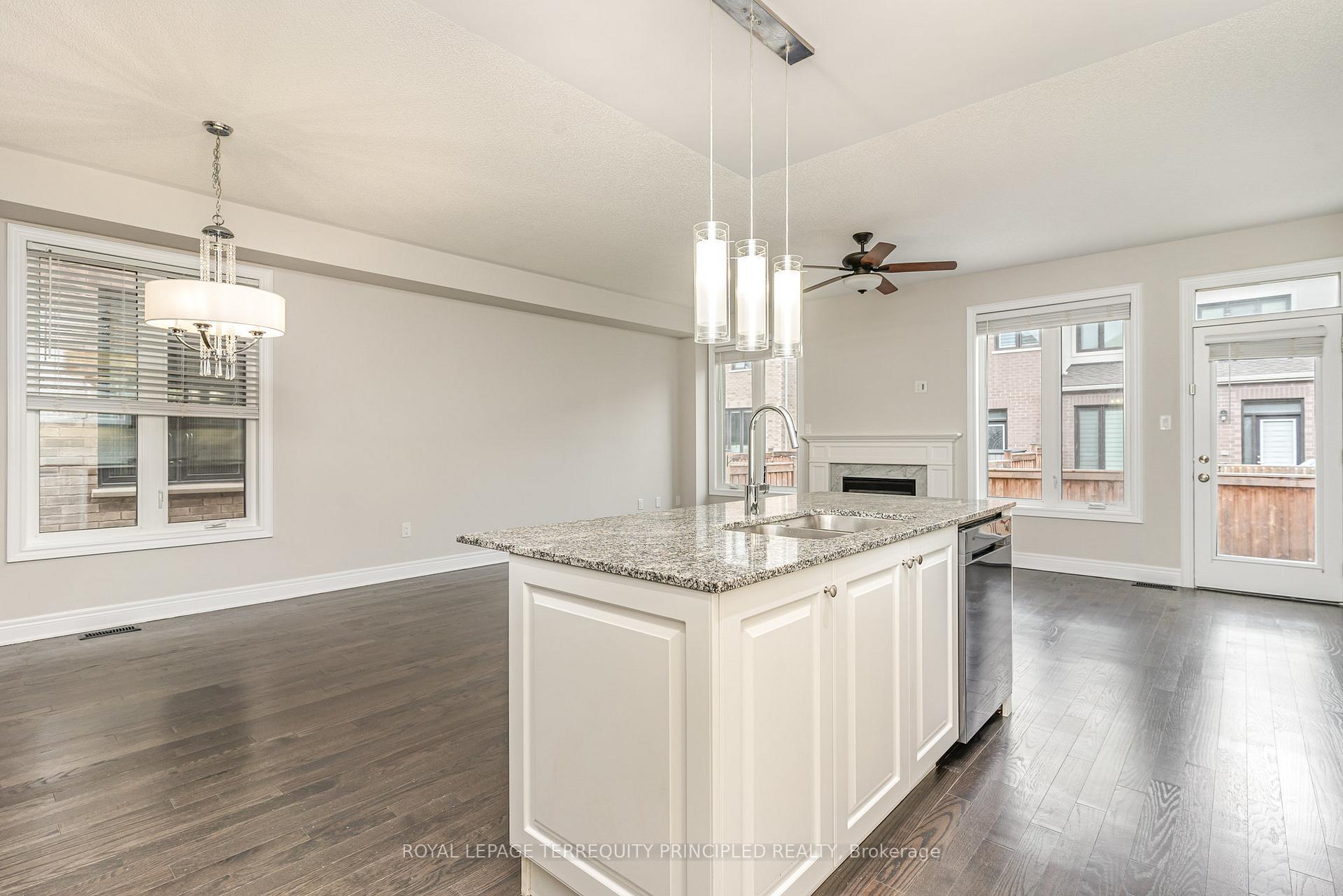 Photo 4 of 1135 Hamman Way, Milton, Ford — HOMEH