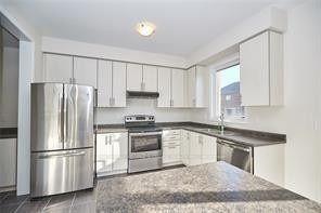 Photo 4 of 8640 Dogwood Crescent, Niagara Falls, Brown — HOMEH