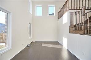 Photo 5 of 8640 Dogwood Crescent, Niagara Falls, Brown — HOMEH