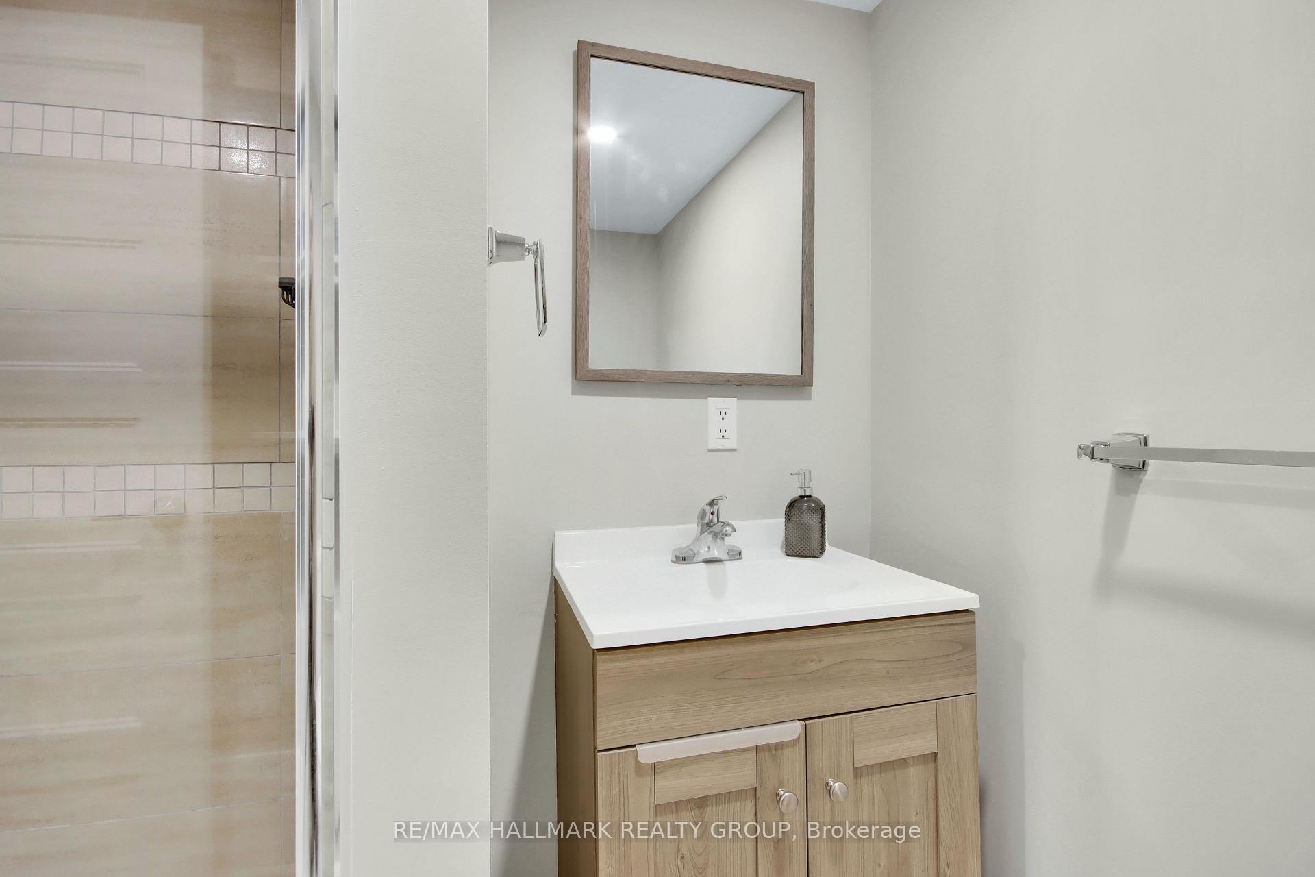 Photo 39 of 6103 Valley Field Crescent, Ottawa, Chapel Hill — HOMEH