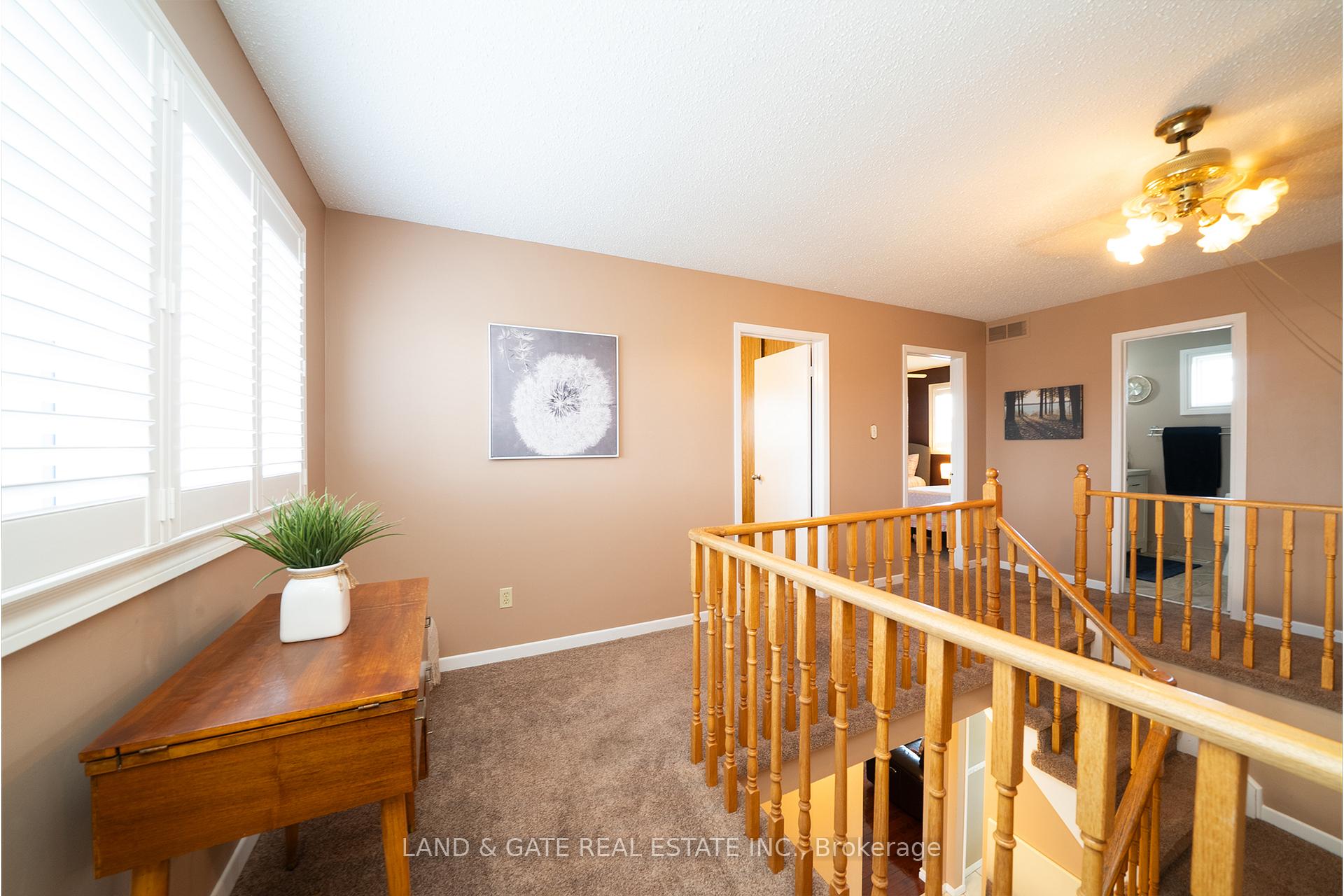 Photo 16 of 1301 Grovedale Court, Pickering, Liverpool — HOMEH